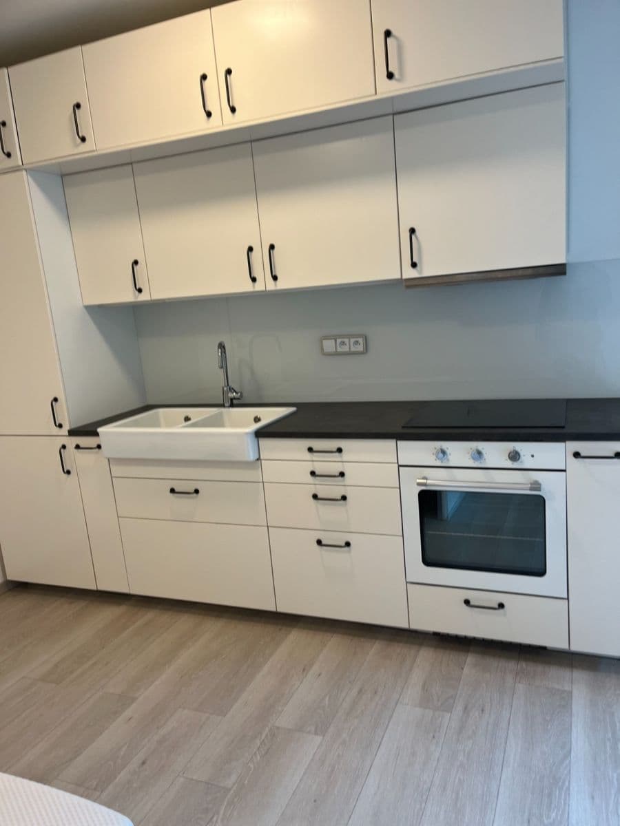 Studio flat to rent, 27 m², Elišky Přemyslovny, Prague, Prague Studio flat to rent, 27 m², Elišky Přemyslovny, Prague, Prague