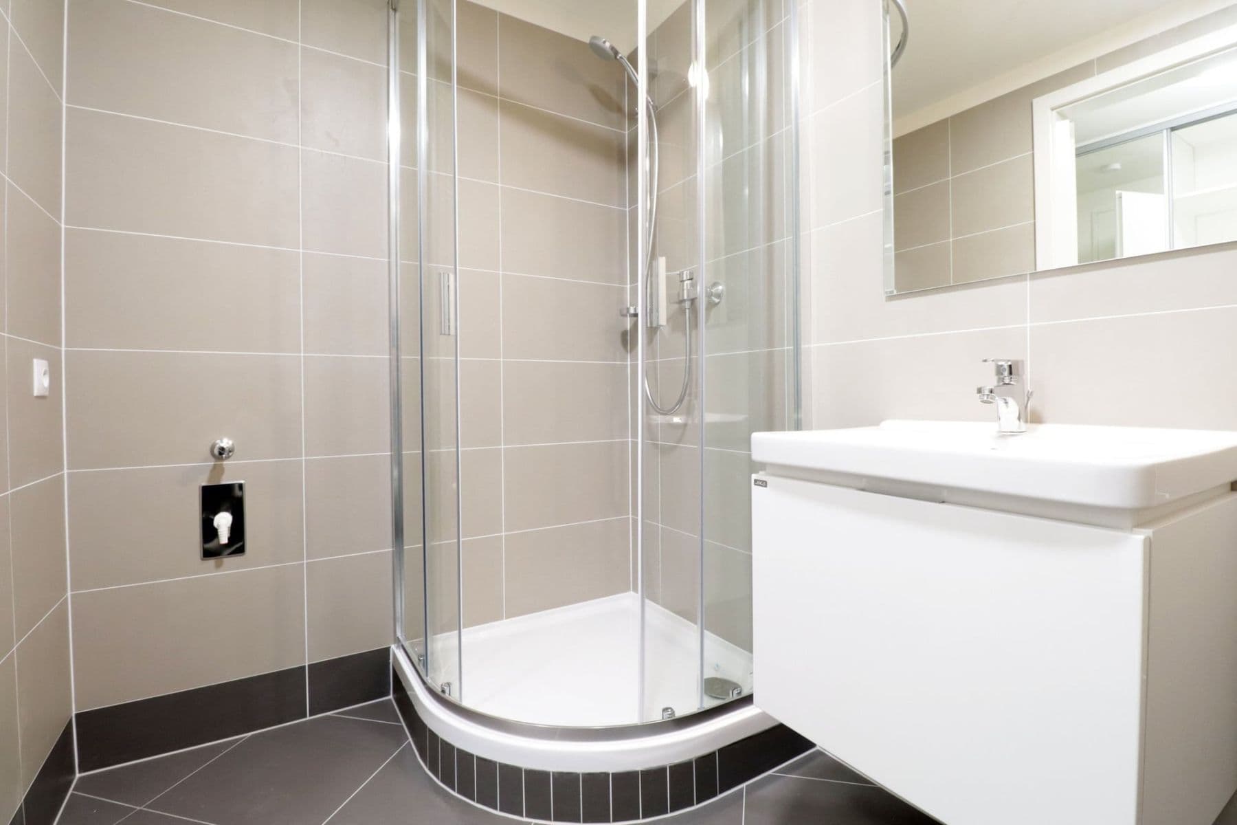 Studio flat to rent, 30 m², U Radosti, Prague, Prague Studio flat to rent, 30 m², U Radosti, Prague, Prague