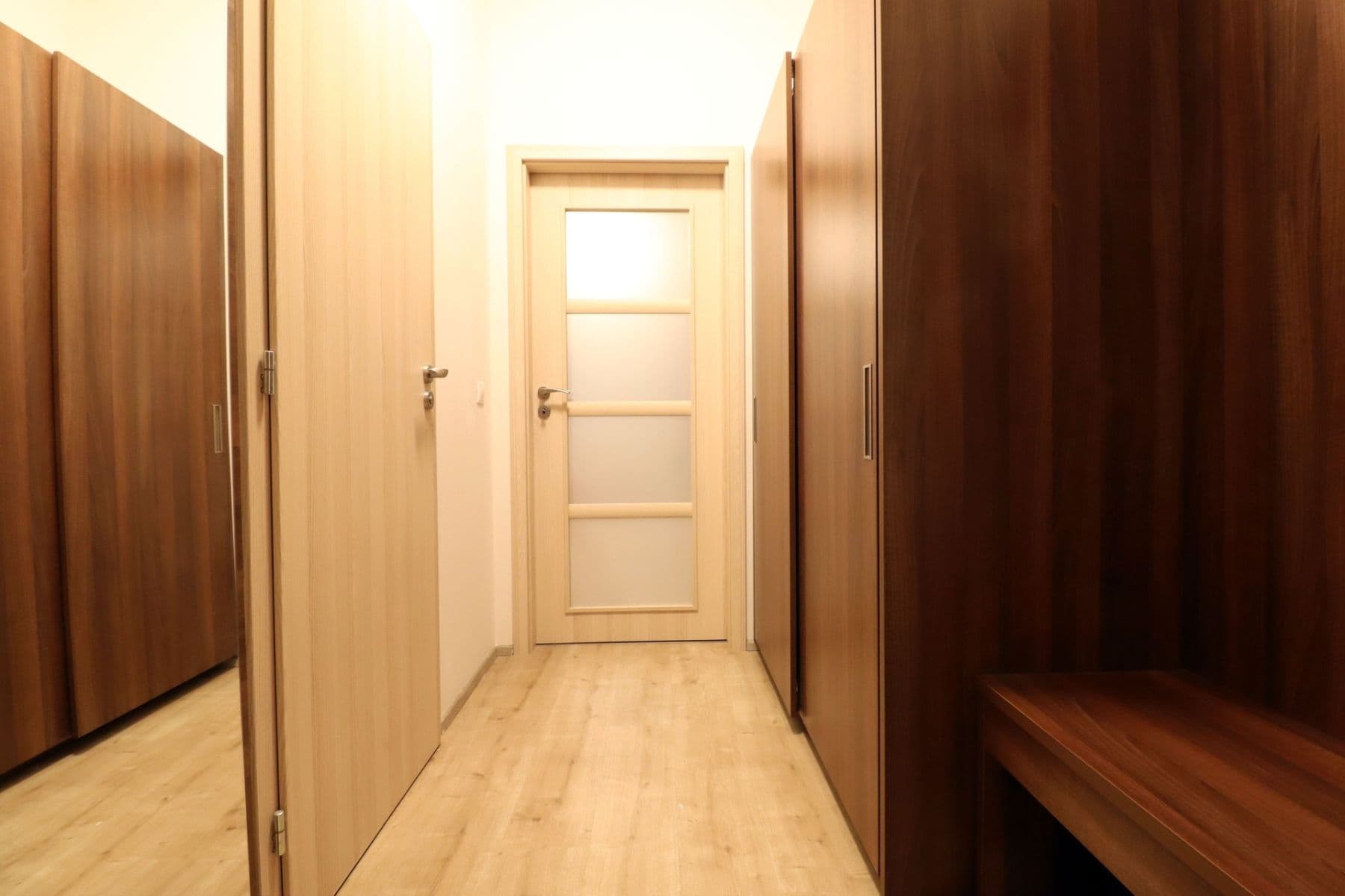 Studio flat to rent, 32 m², Freyova, Prague, Prague Studio flat to rent, 32 m², Freyova, Prague, Prague