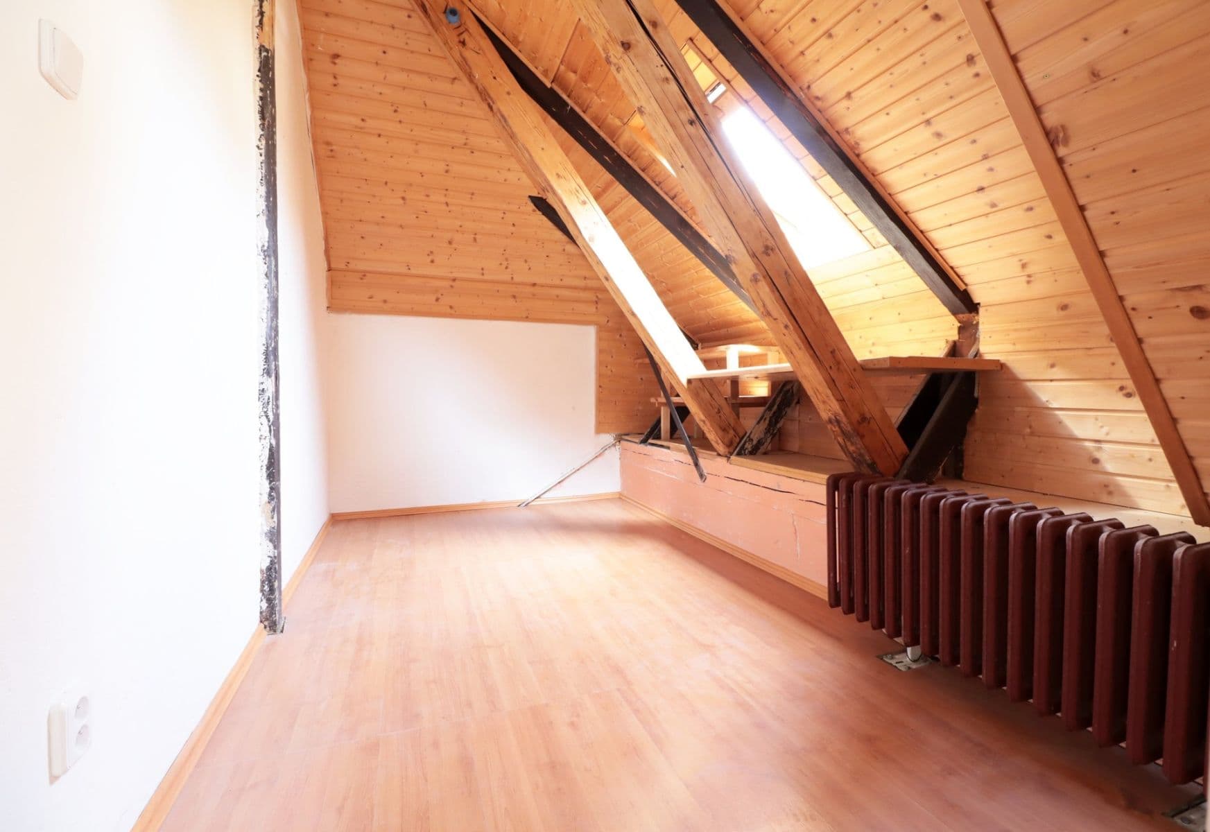 3 bedroom with open-plan kitchen flat to rent, 95 m², Gabčíkova, Prague, Prague 3 bedroom with open-plan kitchen flat to rent, 95 m², Gabčíkova, Prague, Prague