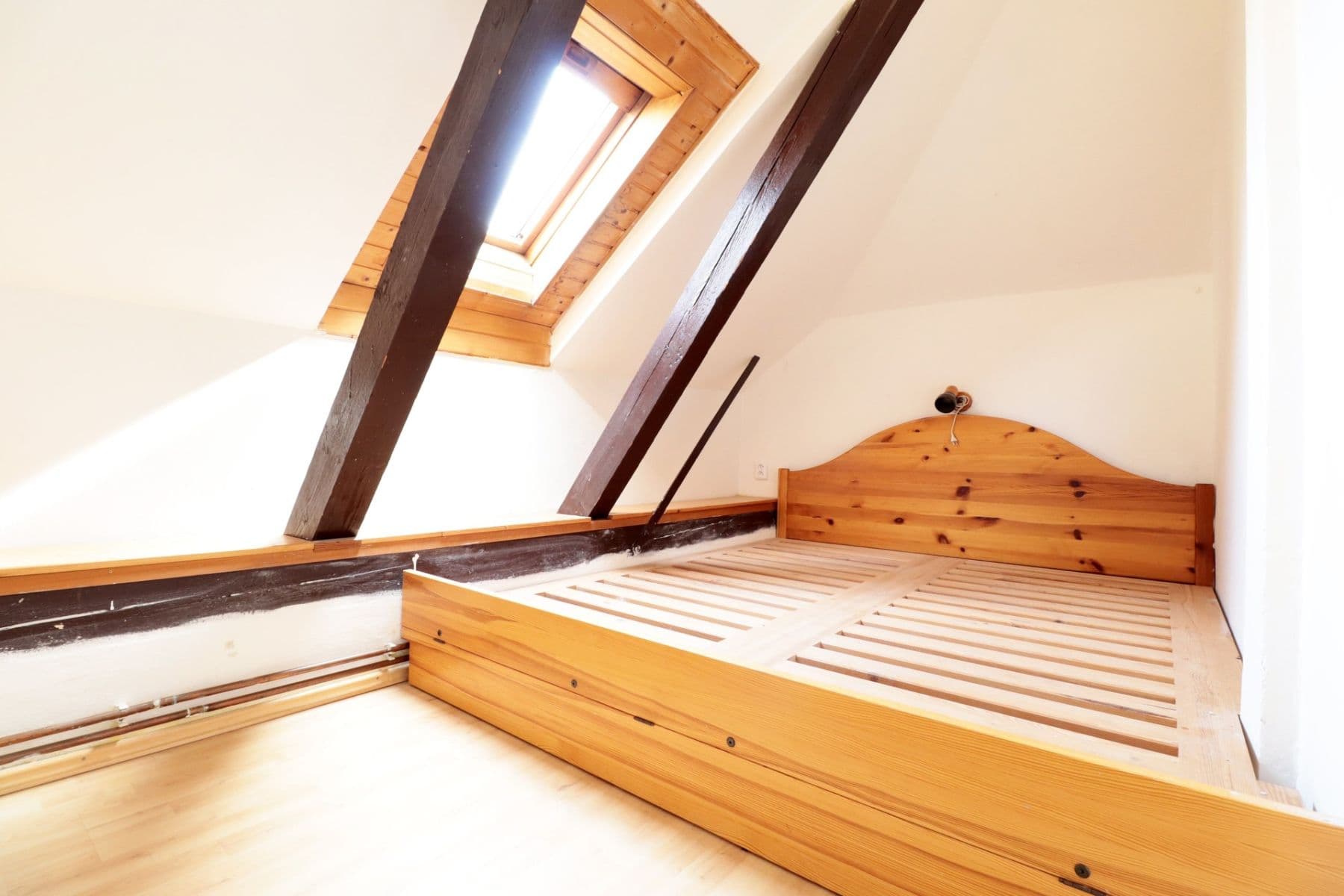 3 bedroom with open-plan kitchen flat to rent, 95 m², Gabčíkova, Prague, Prague 3 bedroom with open-plan kitchen flat to rent, 95 m², Gabčíkova, Prague, Prague