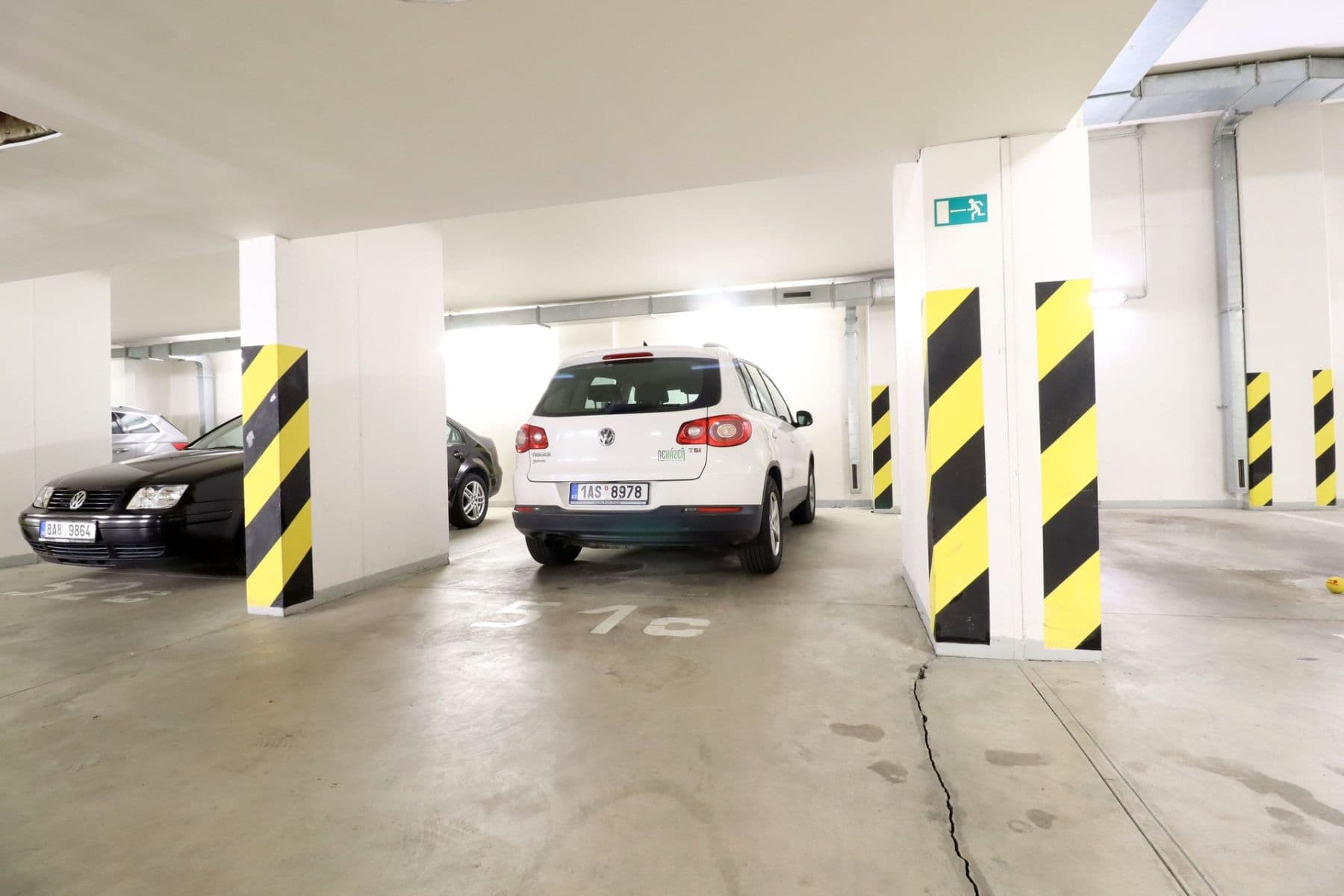 2 bedroom with open-plan kitchen flat to rent, 90 m², Za valem, Prague, Prague 2 bedroom with open-plan kitchen flat to rent, 90 m², Za valem, Prague, Prague