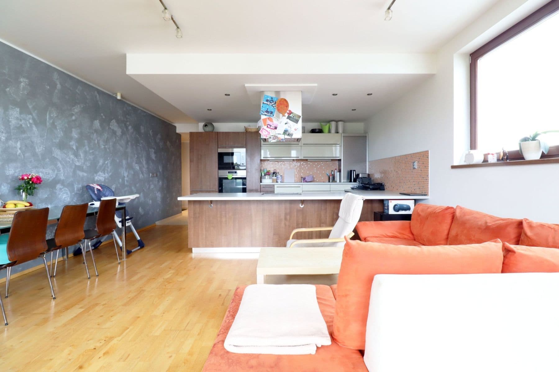 2 bedroom with open-plan kitchen flat to rent, 90 m², Za valem, Prague, Prague 2 bedroom with open-plan kitchen flat to rent, 90 m², Za valem, Prague, Prague