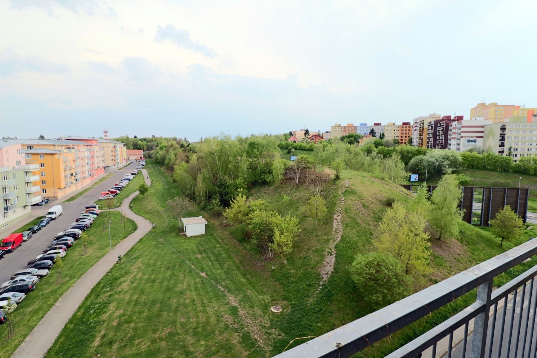 2 bedroom with open-plan kitchen flat to rent, 90 m², Za valem, Prague, Prague 2 bedroom with open-plan kitchen flat to rent, 90 m², Za valem, Prague, Prague