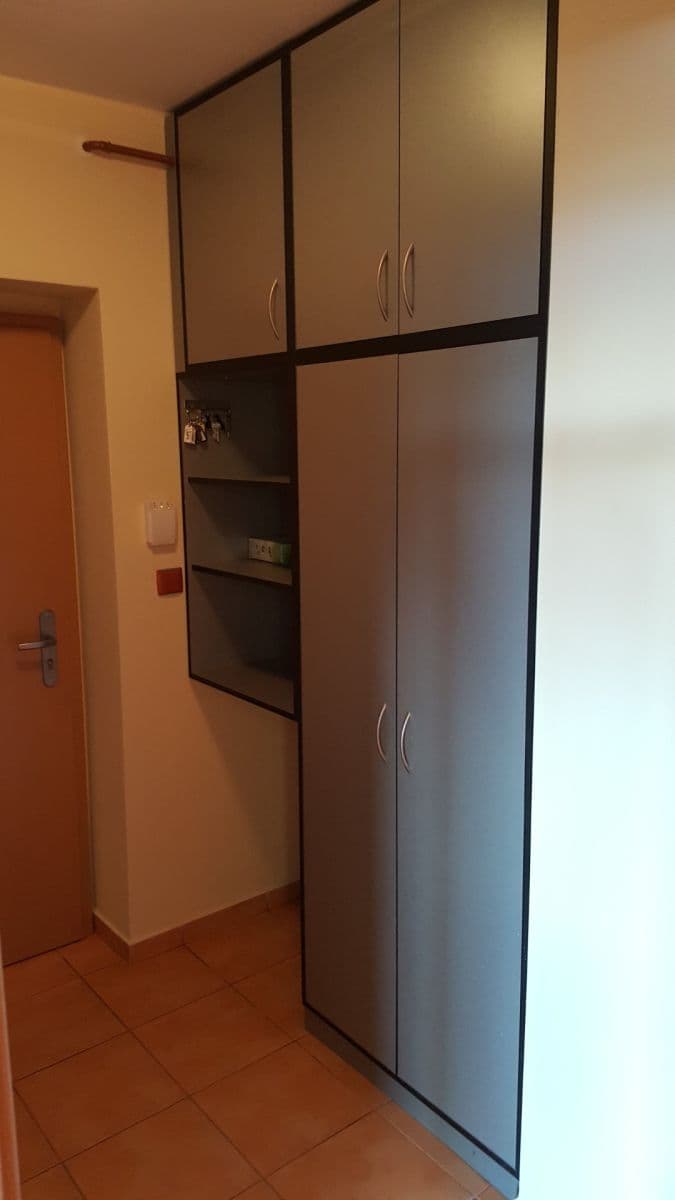 2 bedroom with open-plan kitchen flat to rent, 88 m², Dolnokrčská, Prague, Prague 2 bedroom with open-plan kitchen flat to rent, 88 m², Dolnokrčská, Prague, Prague