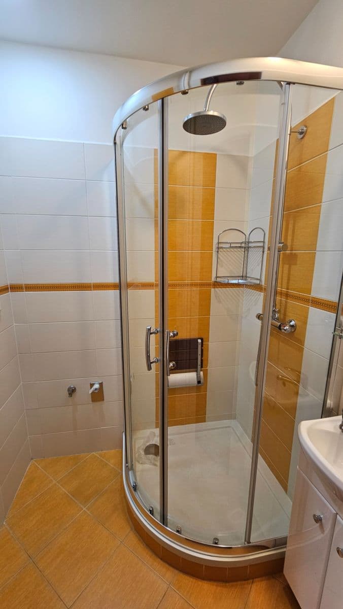 2 bedroom flat to rent, 60 m², Alberta Kučery, Ostrava, Moravskoslezský Region 2 bedroom flat to rent, 60 m², Alberta Kučery, Ostrava, Moravskoslezský Region