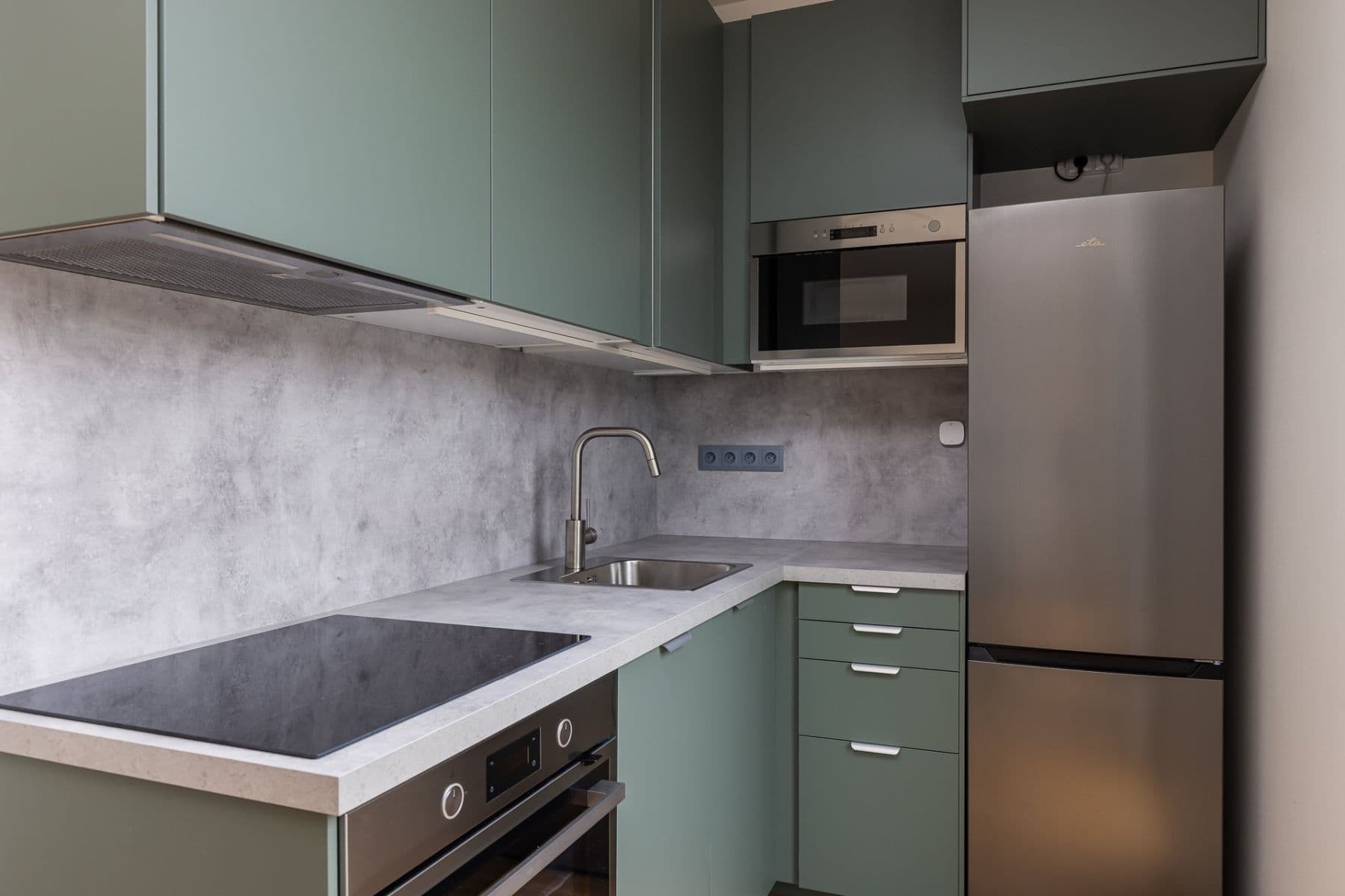 Studio flat to rent, 31 m², Ke Hřišti, Černošice, Středočeský Region Studio flat to rent, 31 m², Ke Hřišti, Černošice, Středočeský Region