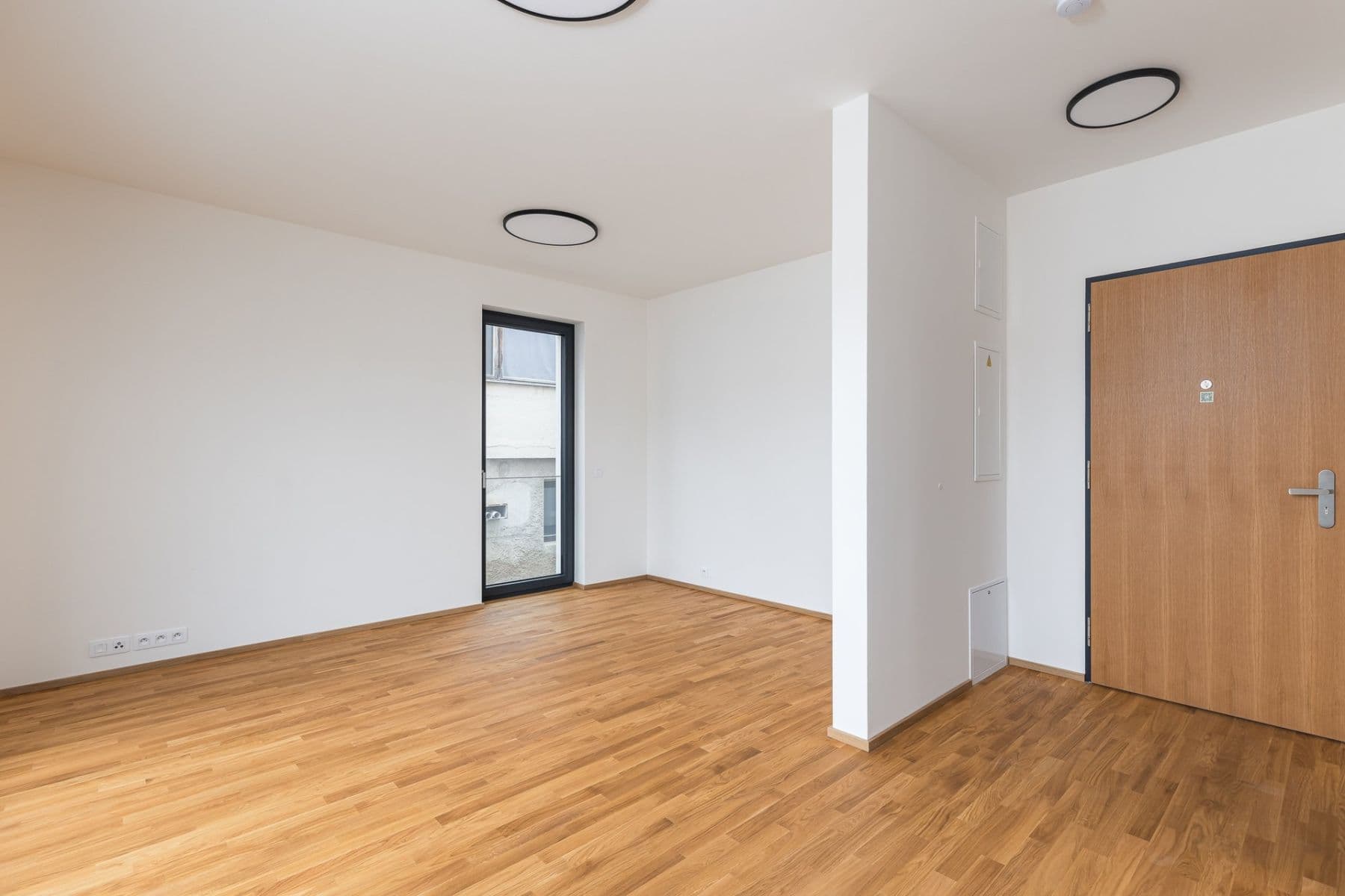 Studio flat to rent, 31 m², Ke Hřišti, Černošice, Středočeský Region Studio flat to rent, 31 m², Ke Hřišti, Černošice, Středočeský Region