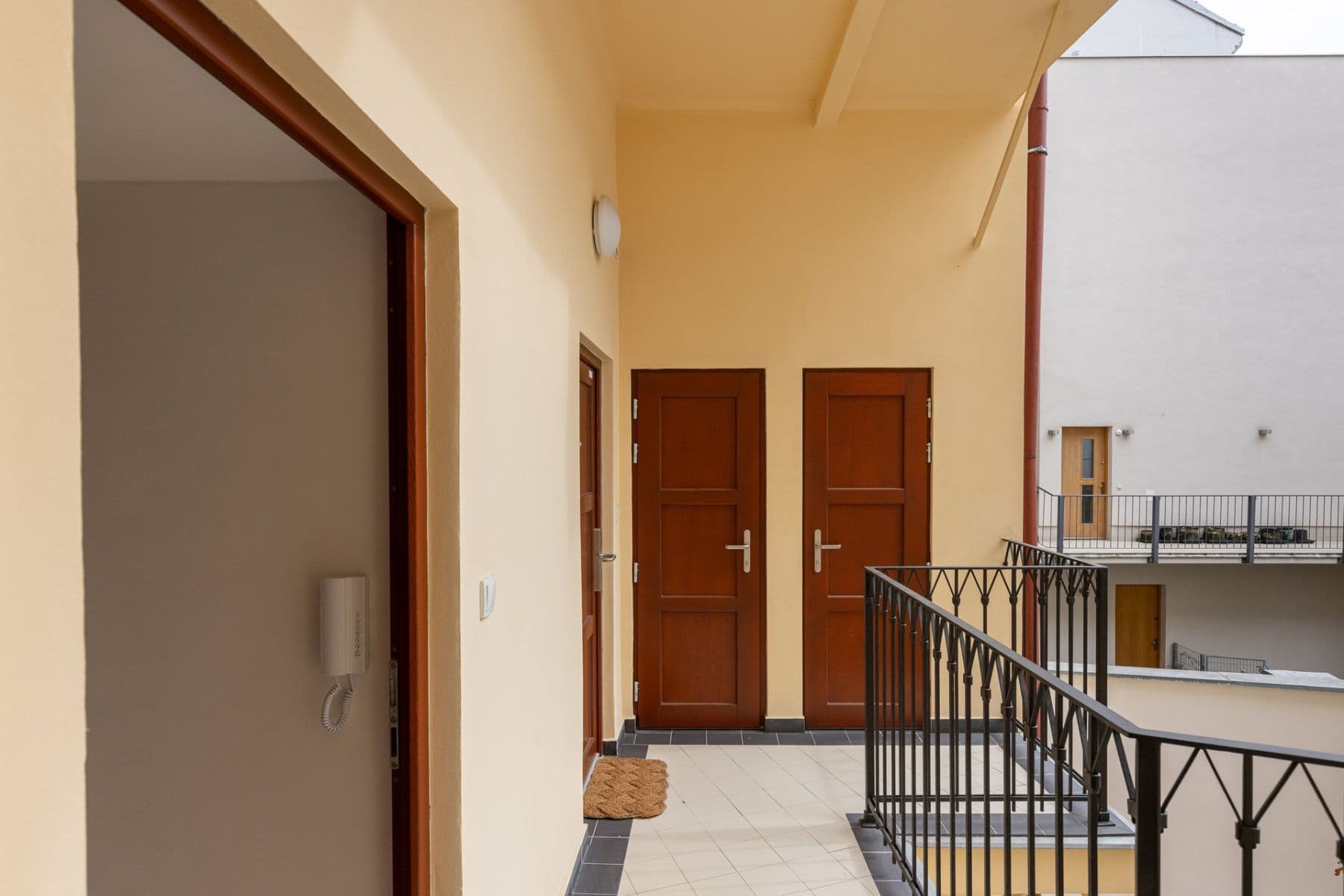 Studio flat to rent, 29 m², Milíčova, Prague, Prague Studio flat to rent, 29 m², Milíčova, Prague, Prague