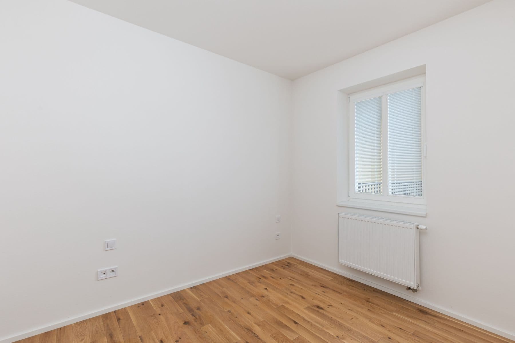 1 bedroom with open-plan kitchen flat to rent, 30 m², Plzeňská, Prague, Prague 1 bedroom with open-plan kitchen flat to rent, 30 m², Plzeňská, Prague, Prague