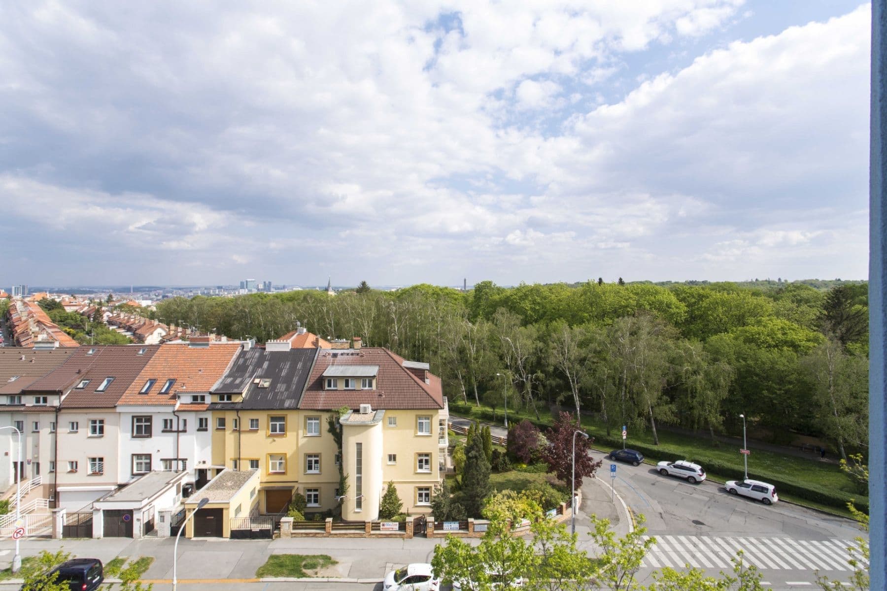 1 bedroom with open-plan kitchen flat to rent, 47 m², Česká, Prague, Prague 1 bedroom with open-plan kitchen flat to rent, 47 m², Česká, Prague, Prague