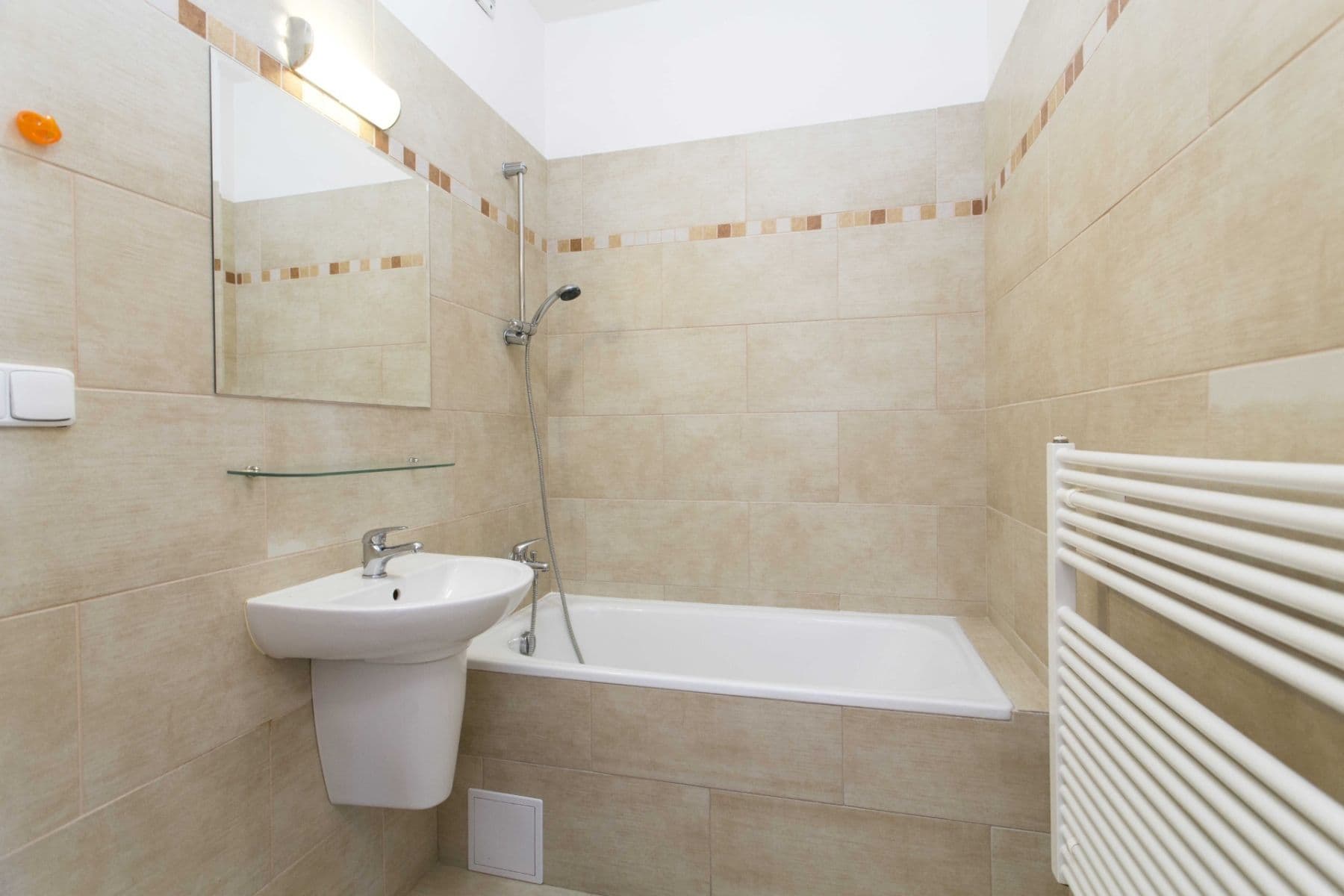 1 bedroom with open-plan kitchen flat to rent, 47 m², Česká, Prague, Prague 1 bedroom with open-plan kitchen flat to rent, 47 m², Česká, Prague, Prague