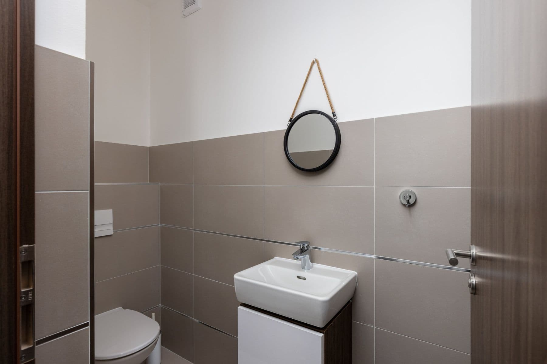 3 bedroom with open-plan kitchen flat to rent, 108 m², Zakšínská, Prague, Prague 3 bedroom with open-plan kitchen flat to rent, 108 m², Zakšínská, Prague, Prague