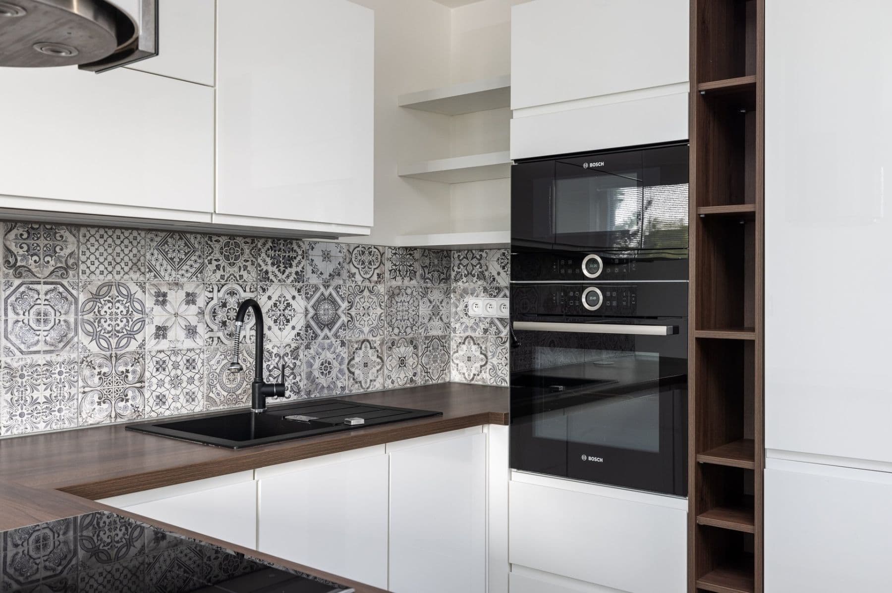 3 bedroom with open-plan kitchen flat to rent, 108 m², Zakšínská, Prague, Prague 3 bedroom with open-plan kitchen flat to rent, 108 m², Zakšínská, Prague, Prague