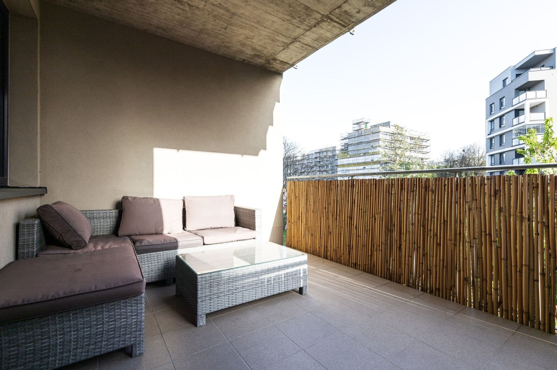 3 bedroom with open-plan kitchen flat to rent, 108 m², Zakšínská, Prague, Prague 3 bedroom with open-plan kitchen flat to rent, 108 m², Zakšínská, Prague, Prague