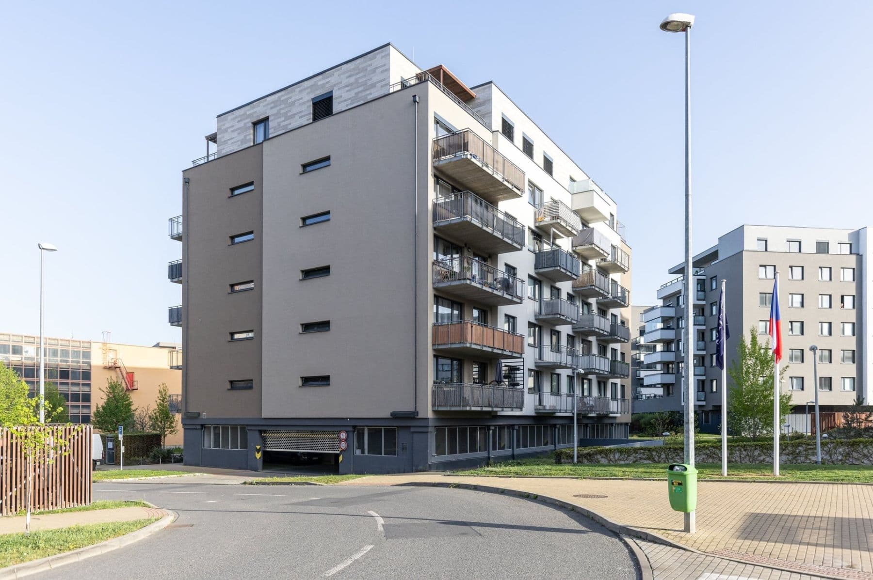 3 bedroom with open-plan kitchen flat to rent, 108 m², Zakšínská, Prague, Prague 3 bedroom with open-plan kitchen flat to rent, 108 m², Zakšínská, Prague, Prague