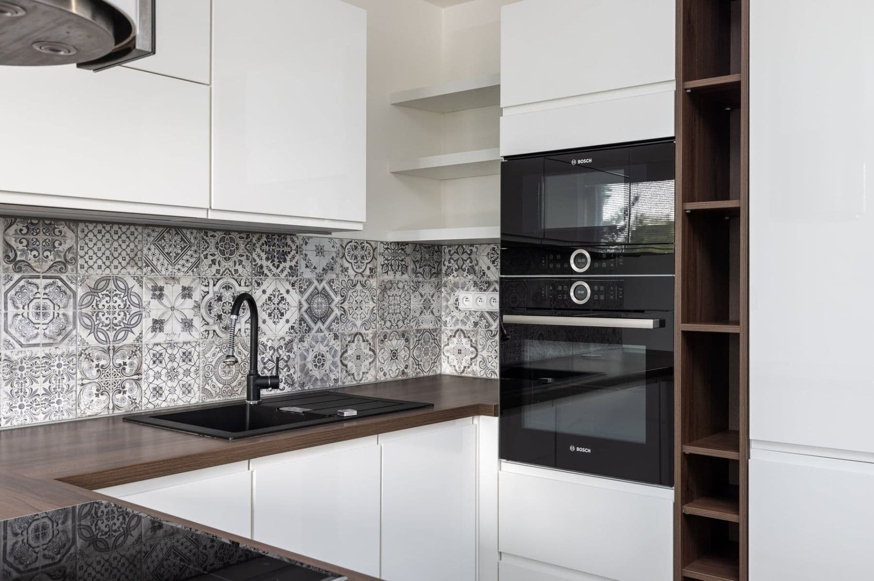 3 bedroom with open-plan kitchen flat to rent, 108 m², Zakšínská, Prague, Prague 3 bedroom with open-plan kitchen flat to rent, 108 m², Zakšínská, Prague, Prague