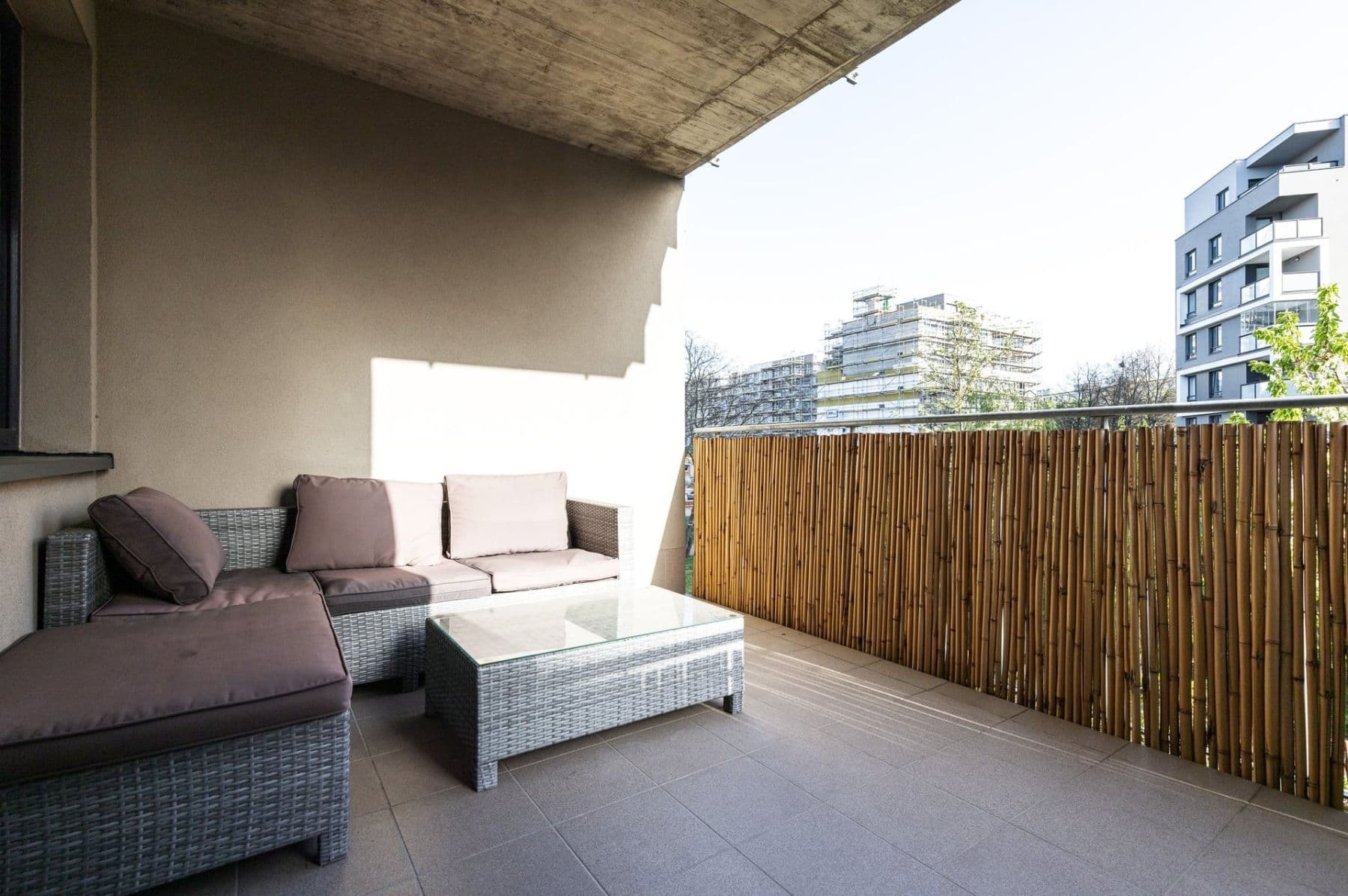 3 bedroom with open-plan kitchen flat to rent, 108 m², Zakšínská, Prague, Prague 3 bedroom with open-plan kitchen flat to rent, 108 m², Zakšínská, Prague, Prague