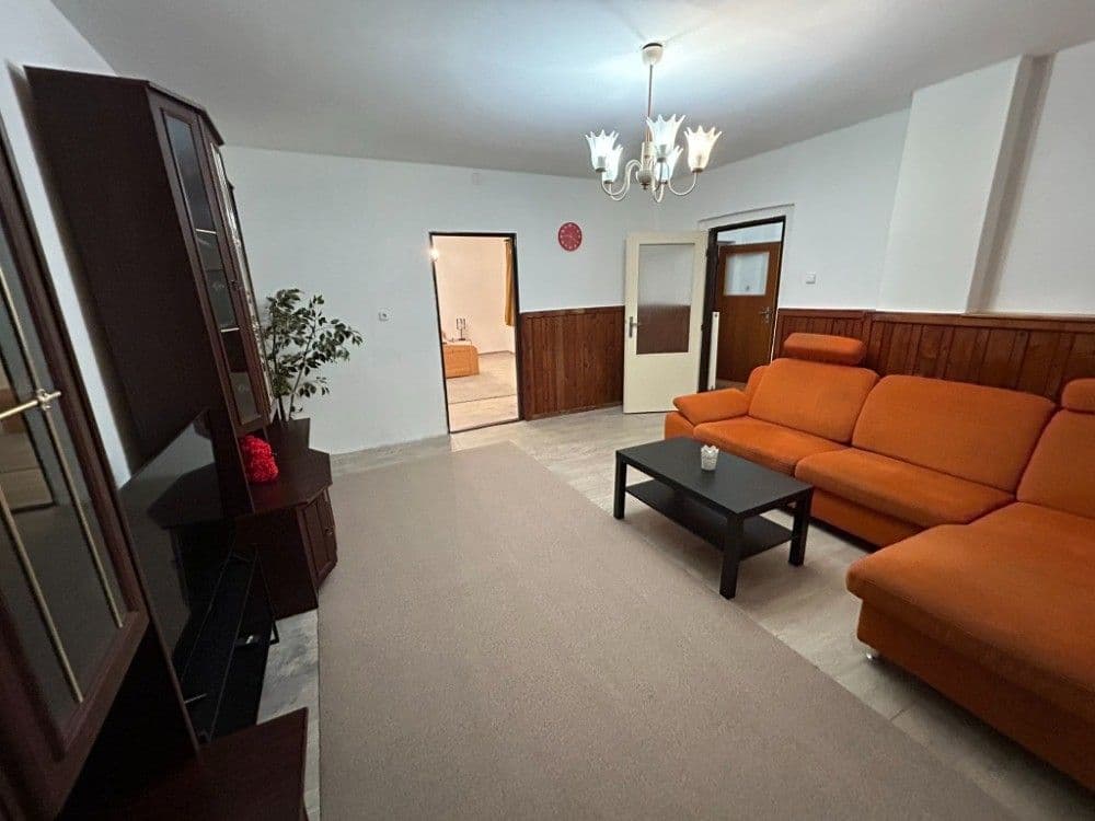 house to rent, 189 m², Hospozín, Středočeský Region house to rent, 189 m², Hospozín, Středočeský Region