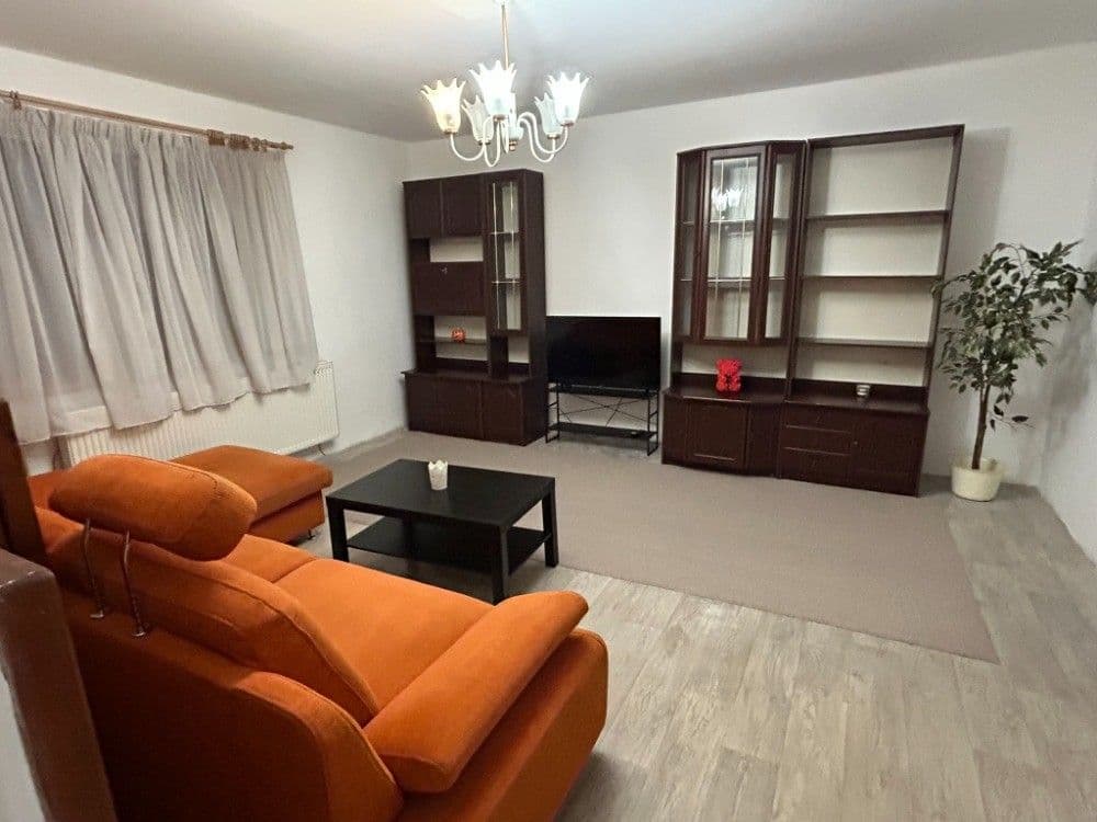 house to rent, 189 m², Hospozín, Středočeský Region house to rent, 189 m², Hospozín, Středočeský Region