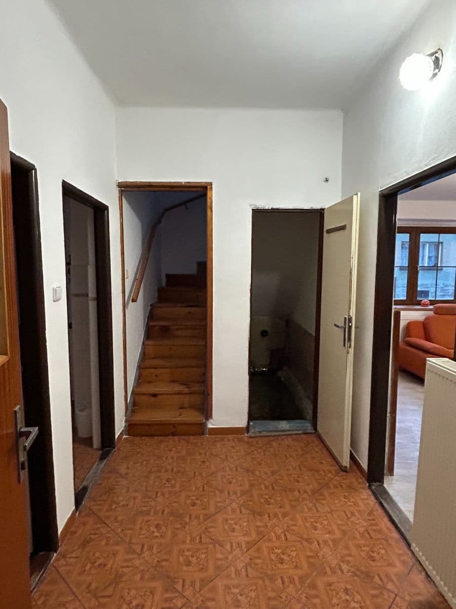 house to rent, 189 m², Hospozín, Středočeský Region house to rent, 189 m², Hospozín, Středočeský Region