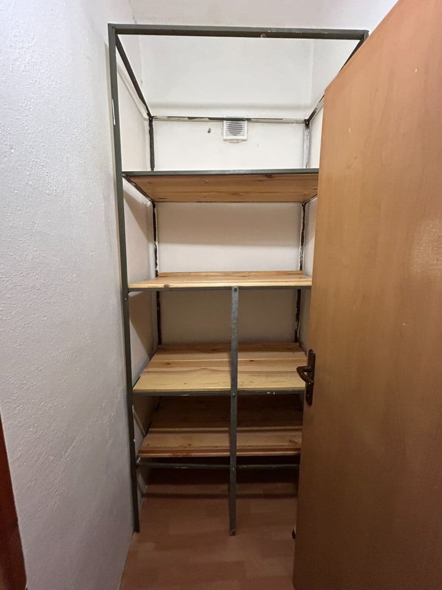 house to rent, 189 m², Hospozín, Středočeský Region house to rent, 189 m², Hospozín, Středočeský Region