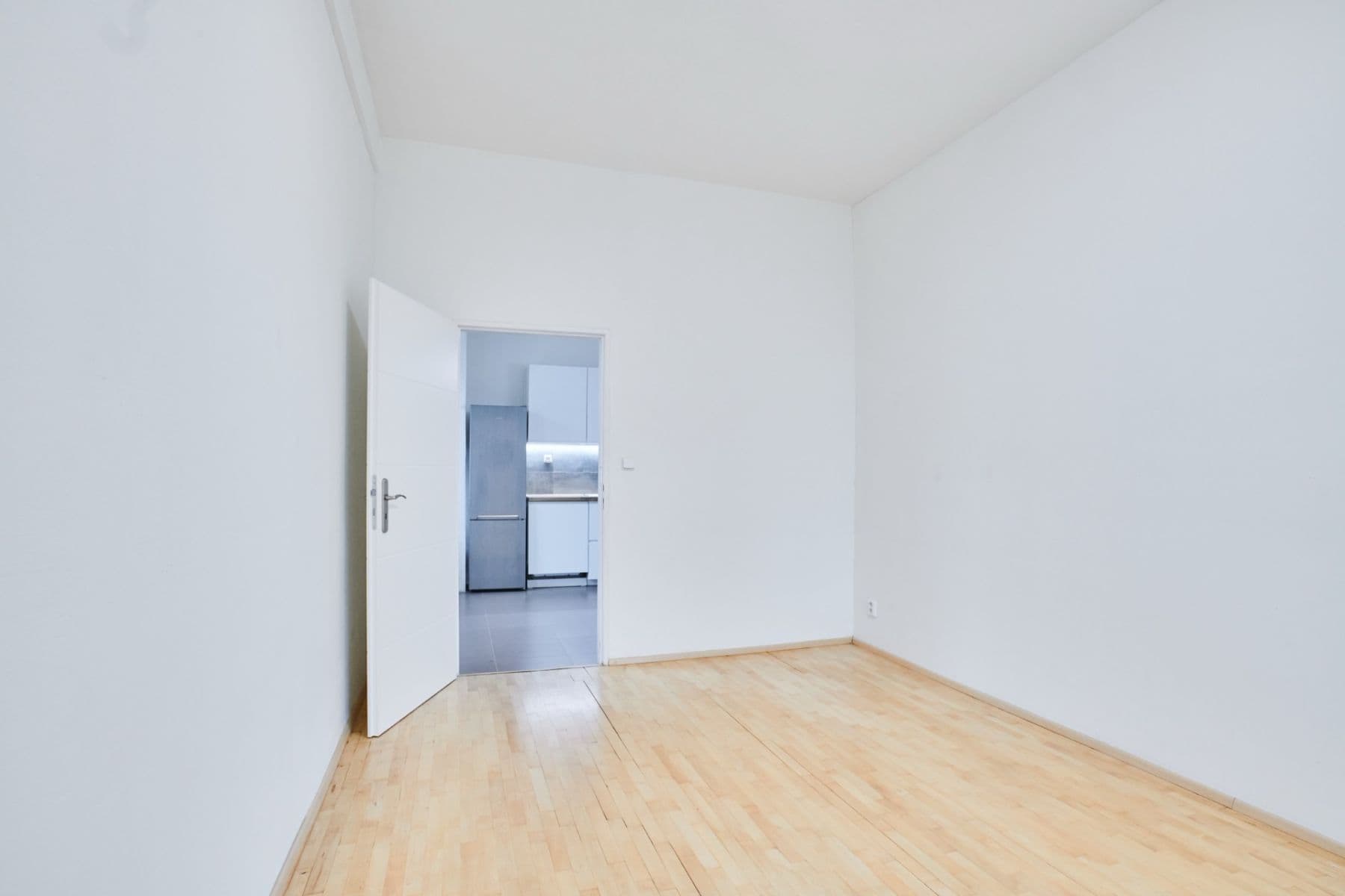 3 bedroom flat to rent, 65 m², Sudoměřská, Prague, Prague 3 bedroom flat to rent, 65 m², Sudoměřská, Prague, Prague