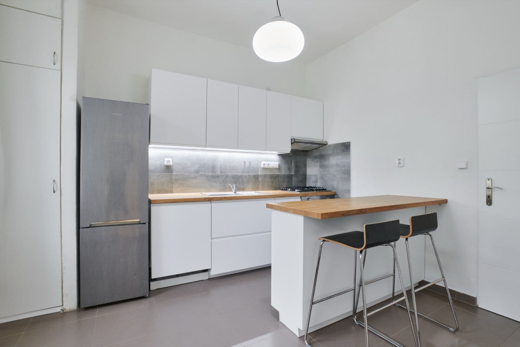 3 bedroom flat to rent, 65 m², Sudoměřská, Prague, Prague 3 bedroom flat to rent, 65 m², Sudoměřská, Prague, Prague