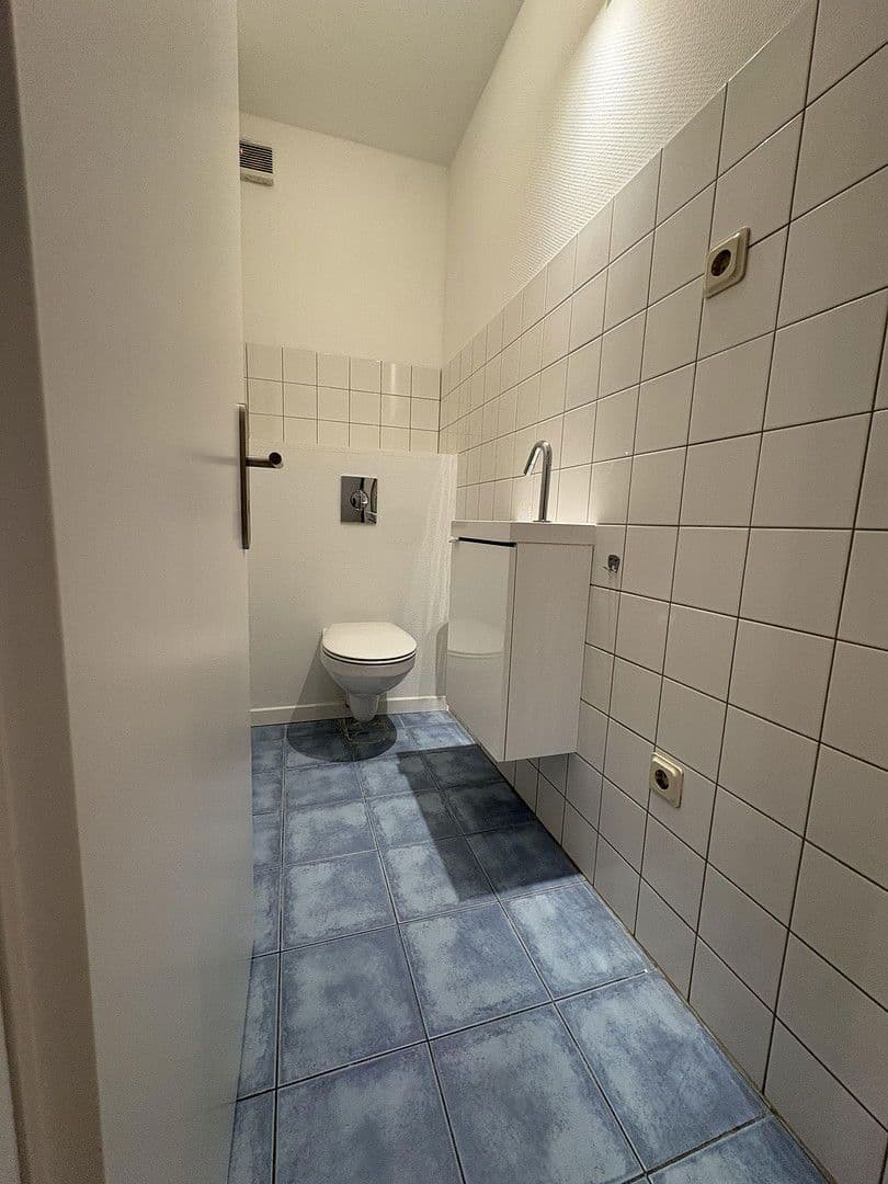 4 bedroom flat to rent, 130 m², Karcherstraße, Saarbrücken, Saarland 4 bedroom flat to rent, 130 m², Karcherstraße, Saarbrücken, Saarland