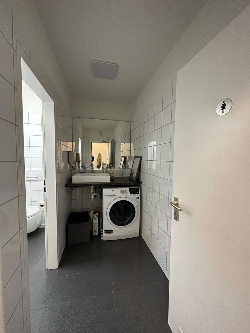 office to rent, 85 m², Max-Planck-Straße 17, Unterschleißheim, Bavaria office to rent, 85 m², Max-Planck-Straße 17, Unterschleißheim, Bavaria