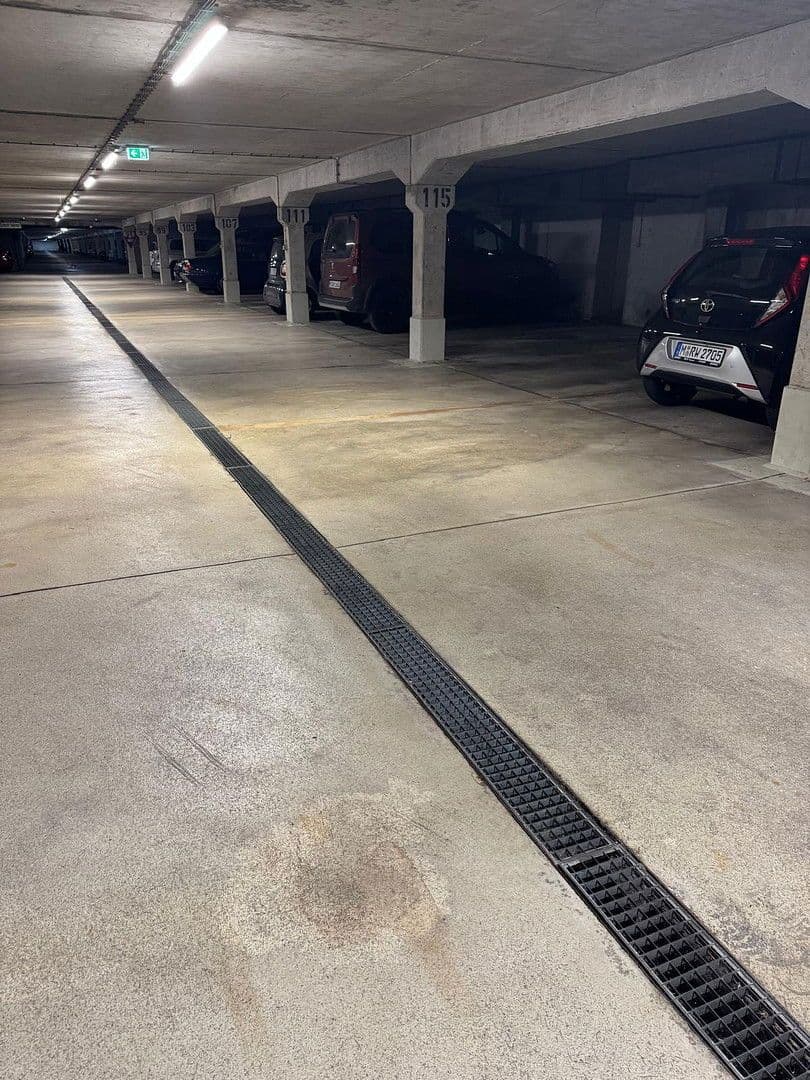 garage for sale, 0 m², Freischützstr. 110, München, Bavaria garage for sale, 0 m², Freischützstr. 110, München, Bavaria