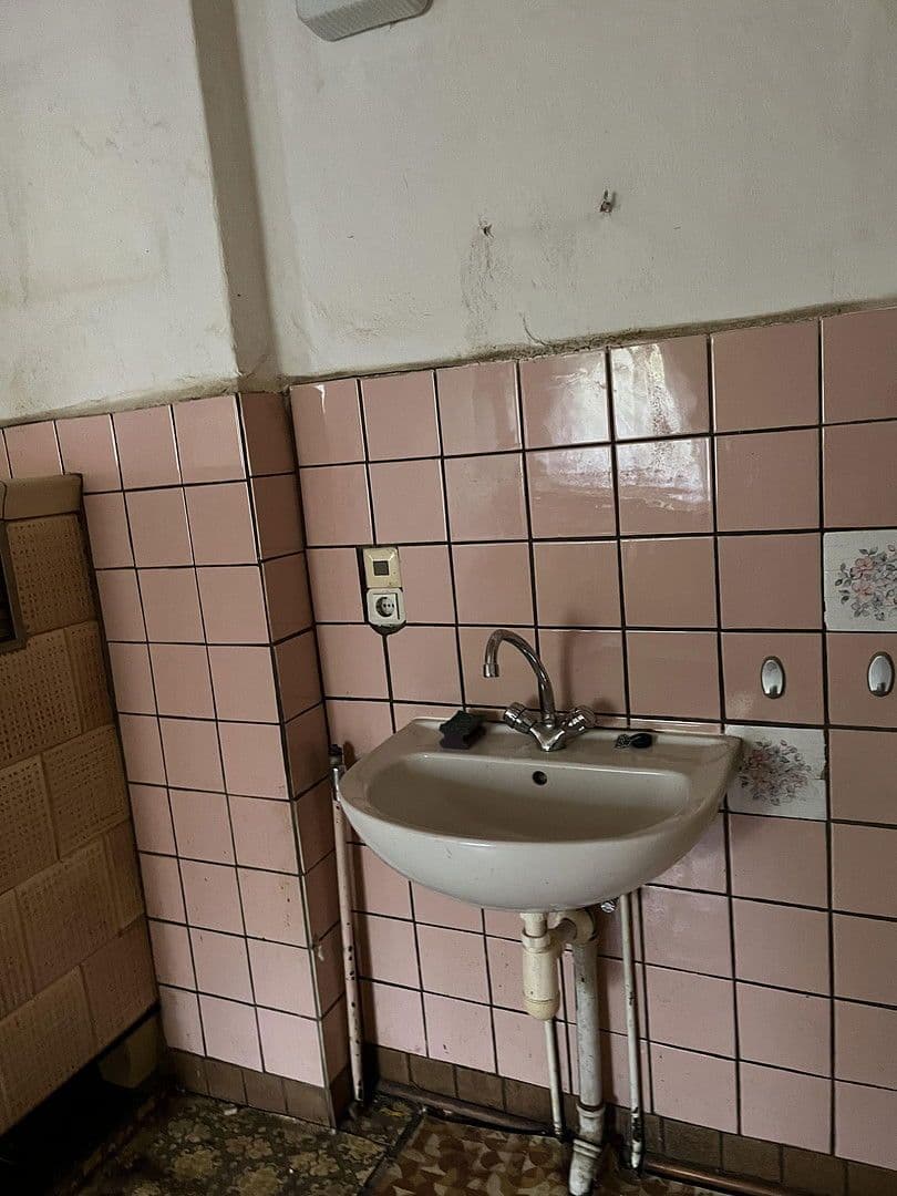 house for sale, 121 m², Kreuzbergstraße 39, Dessau-Rosslau, Saxony-Anhalt house for sale, 121 m², Kreuzbergstraße 39, Dessau-Rosslau, Saxony-Anhalt