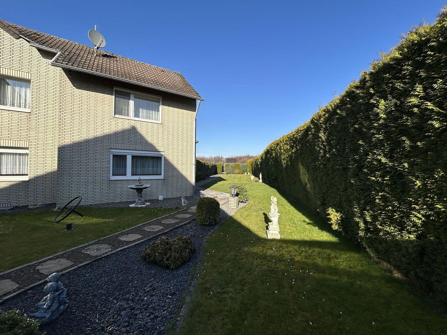 house for sale, 187 m², An der Esche 3, Rommerskirchen, North Rhine-Westphalia house for sale, 187 m², An der Esche 3, Rommerskirchen, North Rhine-Westphalia