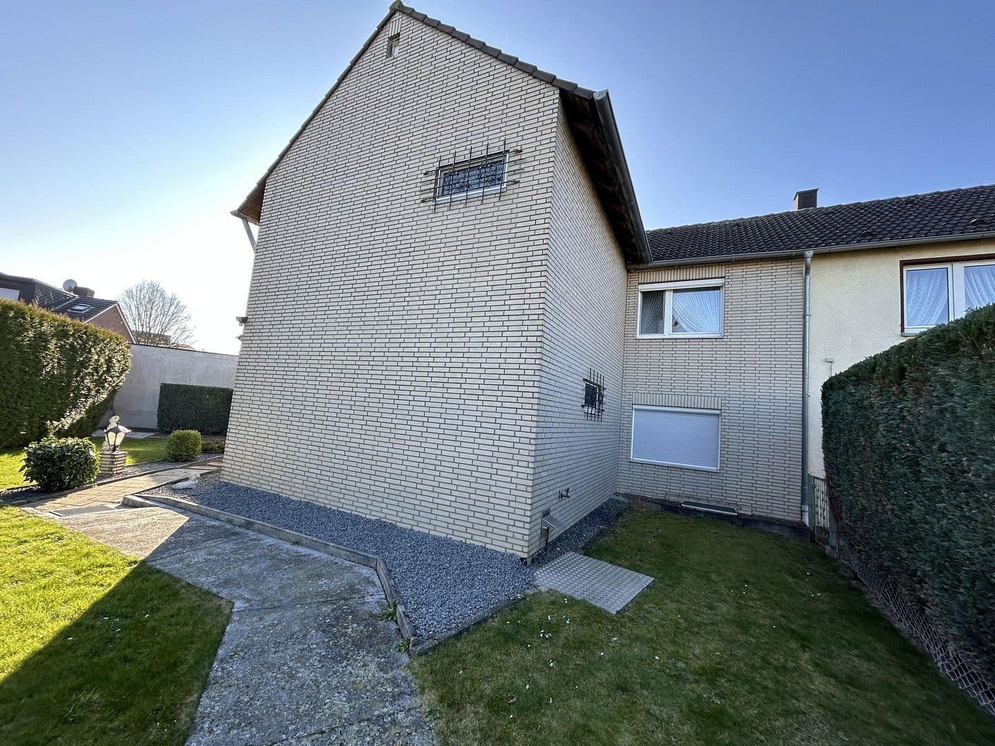 house for sale, 187 m², An der Esche 3, Rommerskirchen, North Rhine-Westphalia house for sale, 187 m², An der Esche 3, Rommerskirchen, North Rhine-Westphalia