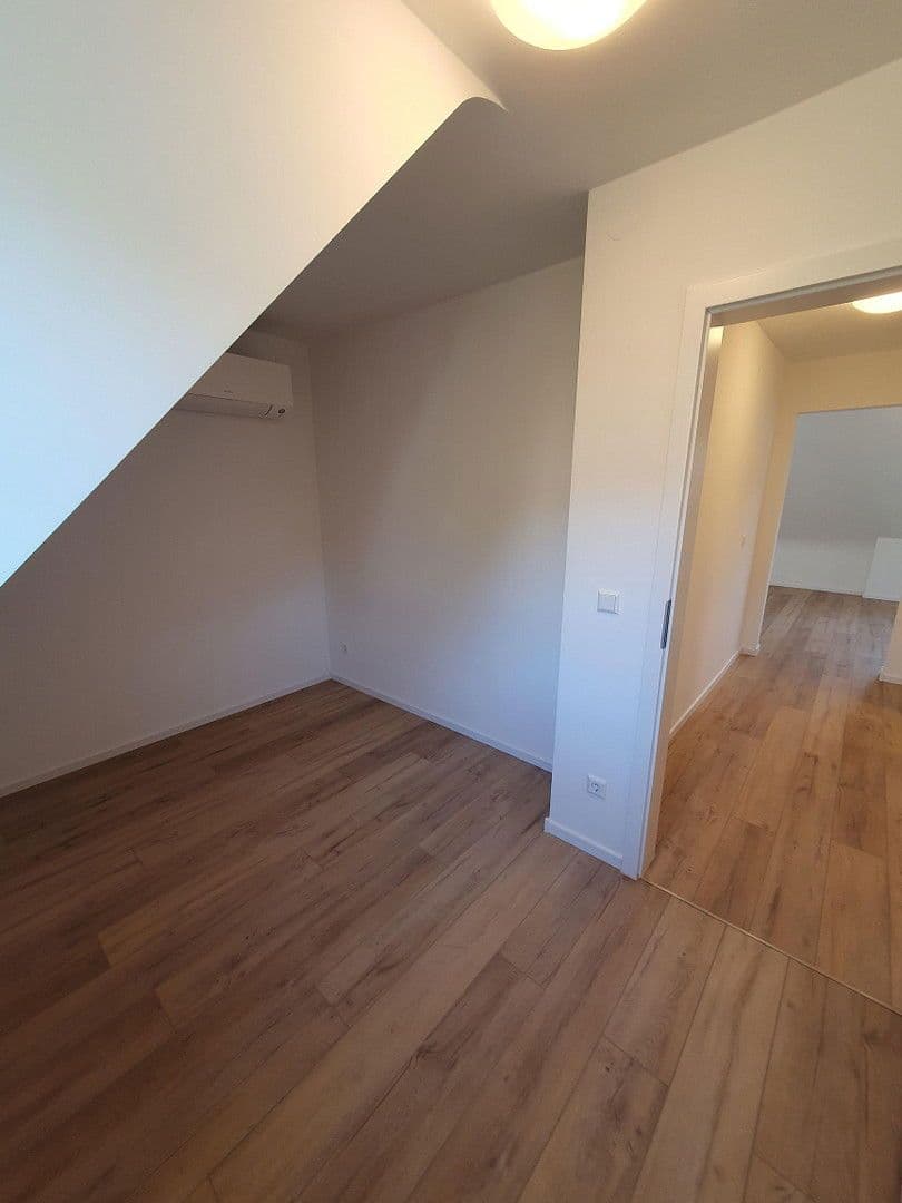 2 bedroom flat to rent, 37 m², Krummenackerstraße 69, Esslingen am Neckar, Baden-Württemberg 2 bedroom flat to rent, 37 m², Krummenackerstraße 69, Esslingen am Neckar, Baden-Württemberg