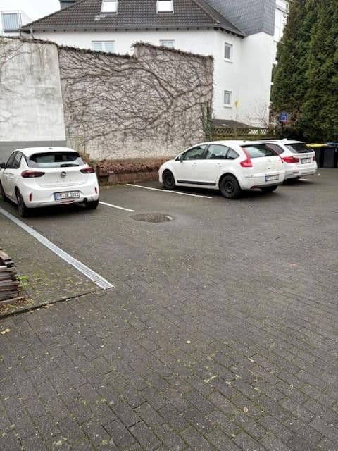 garage to rent, 0 m², Alstädter Str. 3a, Hürth, North Rhine-Westphalia garage to rent, 0 m², Alstädter Str. 3a, Hürth, North Rhine-Westphalia