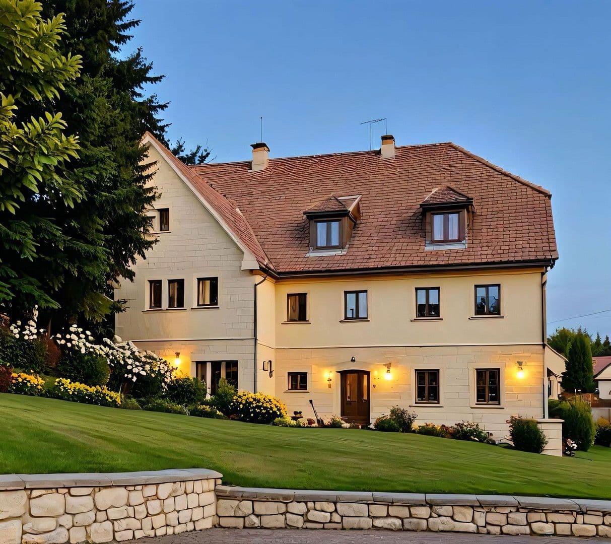 house for sale, 250 m², Roßmäßlerstraße 35-37, Tharandt, Saxony house for sale, 250 m², Roßmäßlerstraße 35-37, Tharandt, Saxony