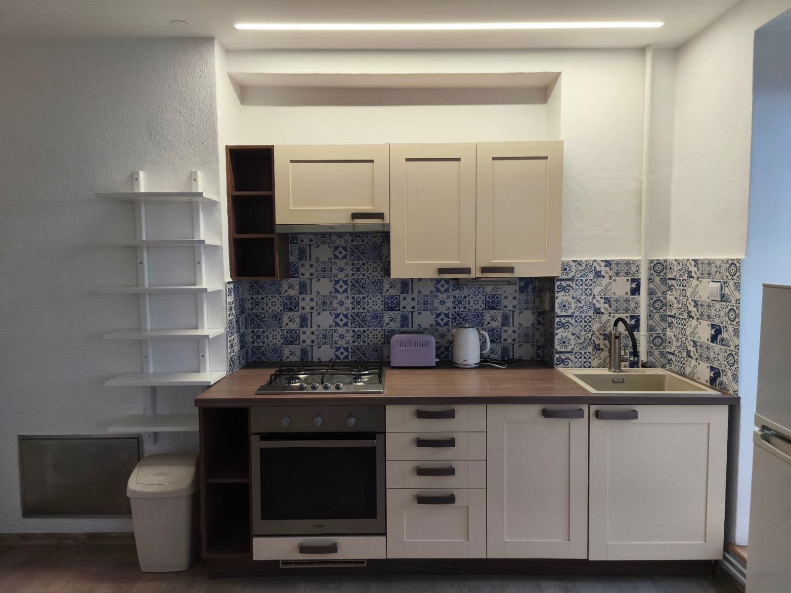 1 bedroom with open-plan kitchen flat to rent, 48 m², Lozíbky, Brno, Jihomoravský Region 1 bedroom with open-plan kitchen flat to rent, 48 m², Lozíbky, Brno, Jihomoravský Region