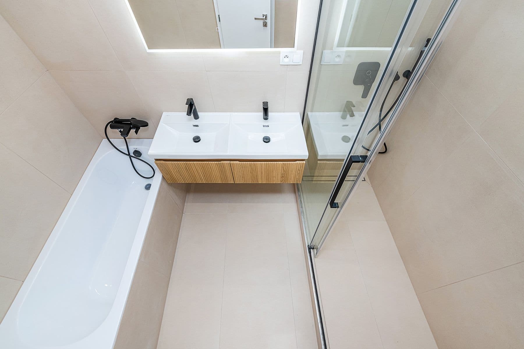 3 bedroom with open-plan kitchen flat for sale, 100 m², Křivá, Prague, Prague 3 bedroom with open-plan kitchen flat for sale, 100 m², Křivá, Prague, Prague