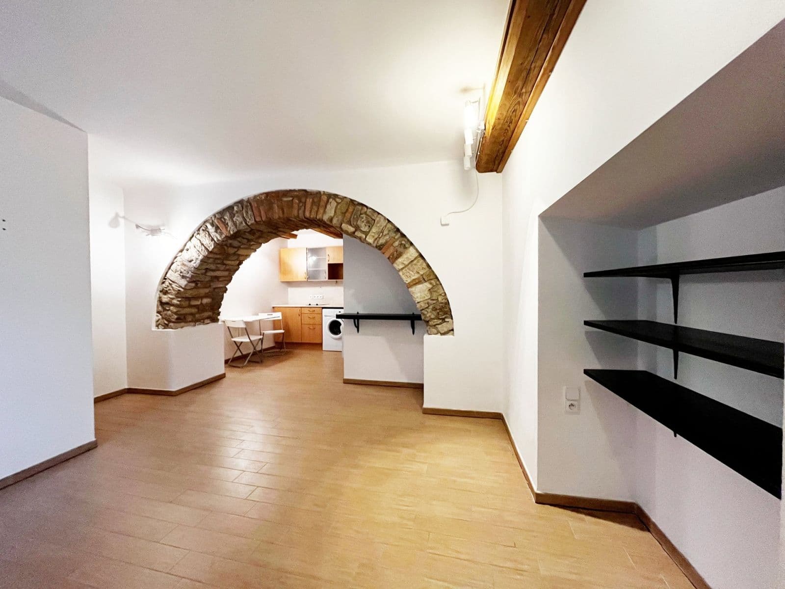 1 bedroom with open-plan kitchen flat to rent, 27 m², Družstevní, Chýně, Středočeský Region 1 bedroom with open-plan kitchen flat to rent, 27 m², Družstevní, Chýně, Středočeský Region