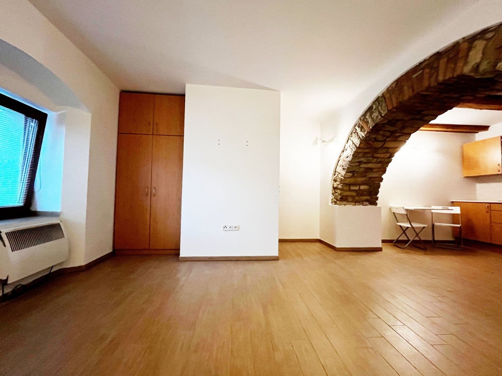 1 bedroom with open-plan kitchen flat to rent, 27 m², Družstevní, Chýně, Středočeský Region 1 bedroom with open-plan kitchen flat to rent, 27 m², Družstevní, Chýně, Středočeský Region