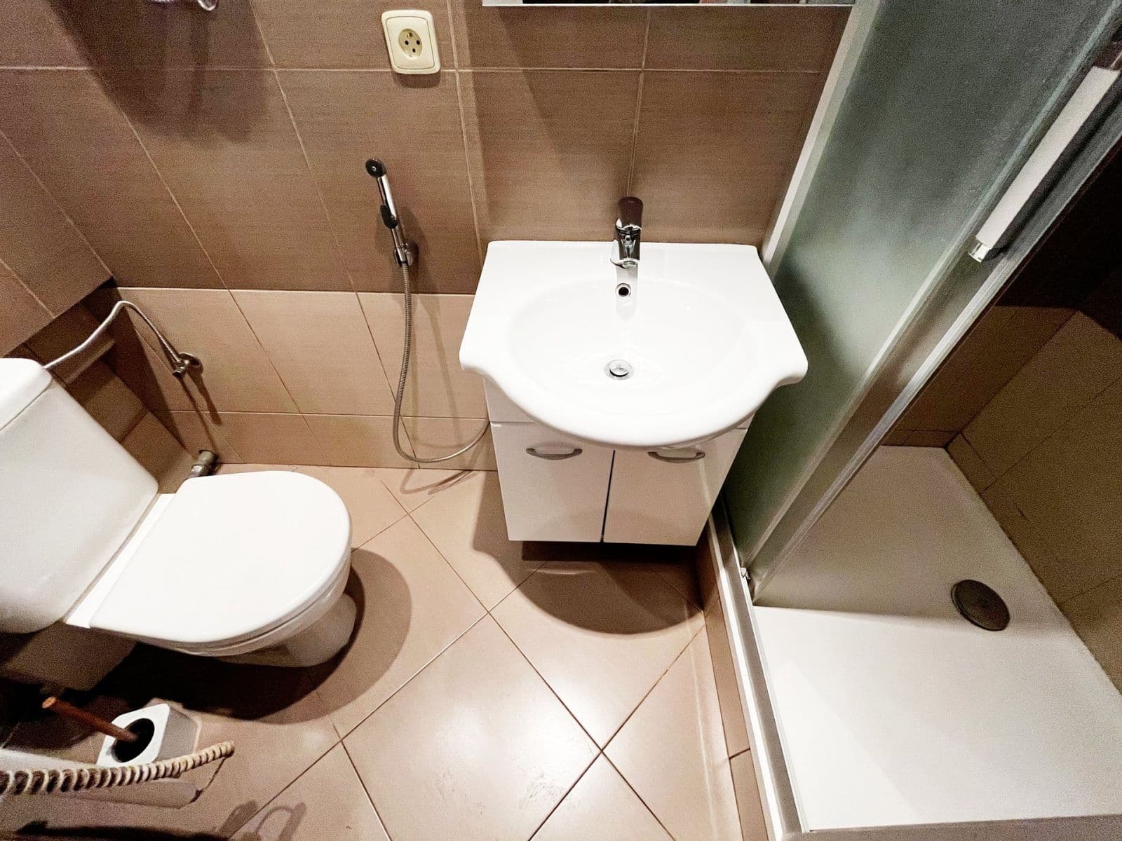 1 bedroom with open-plan kitchen flat to rent, 27 m², Družstevní, Chýně, Středočeský Region 1 bedroom with open-plan kitchen flat to rent, 27 m², Družstevní, Chýně, Středočeský Region