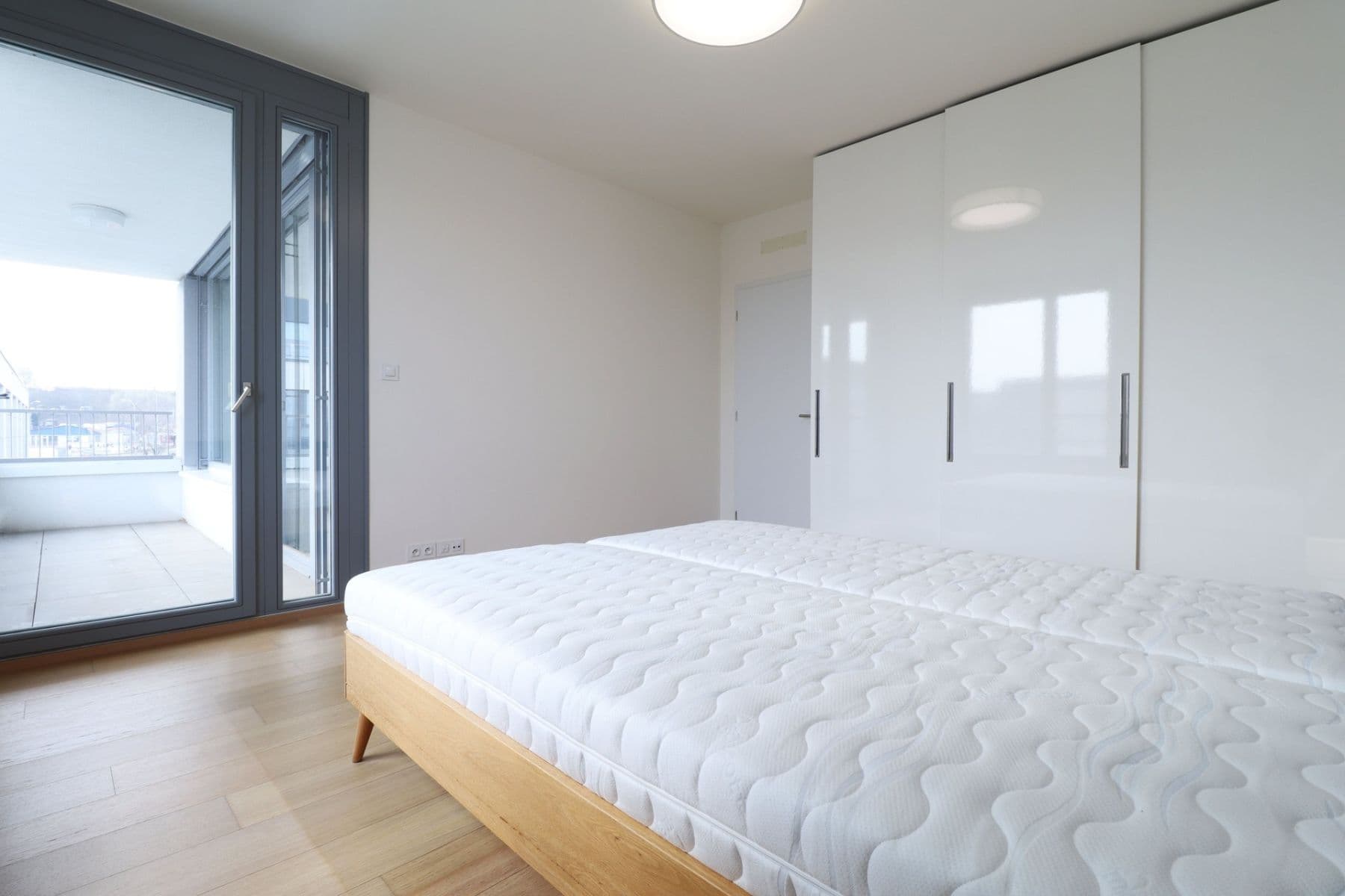 1 bedroom with open-plan kitchen flat to rent, 66 m², Walterovo náměstí, Prague, Prague 1 bedroom with open-plan kitchen flat to rent, 66 m², Walterovo náměstí, Prague, Prague