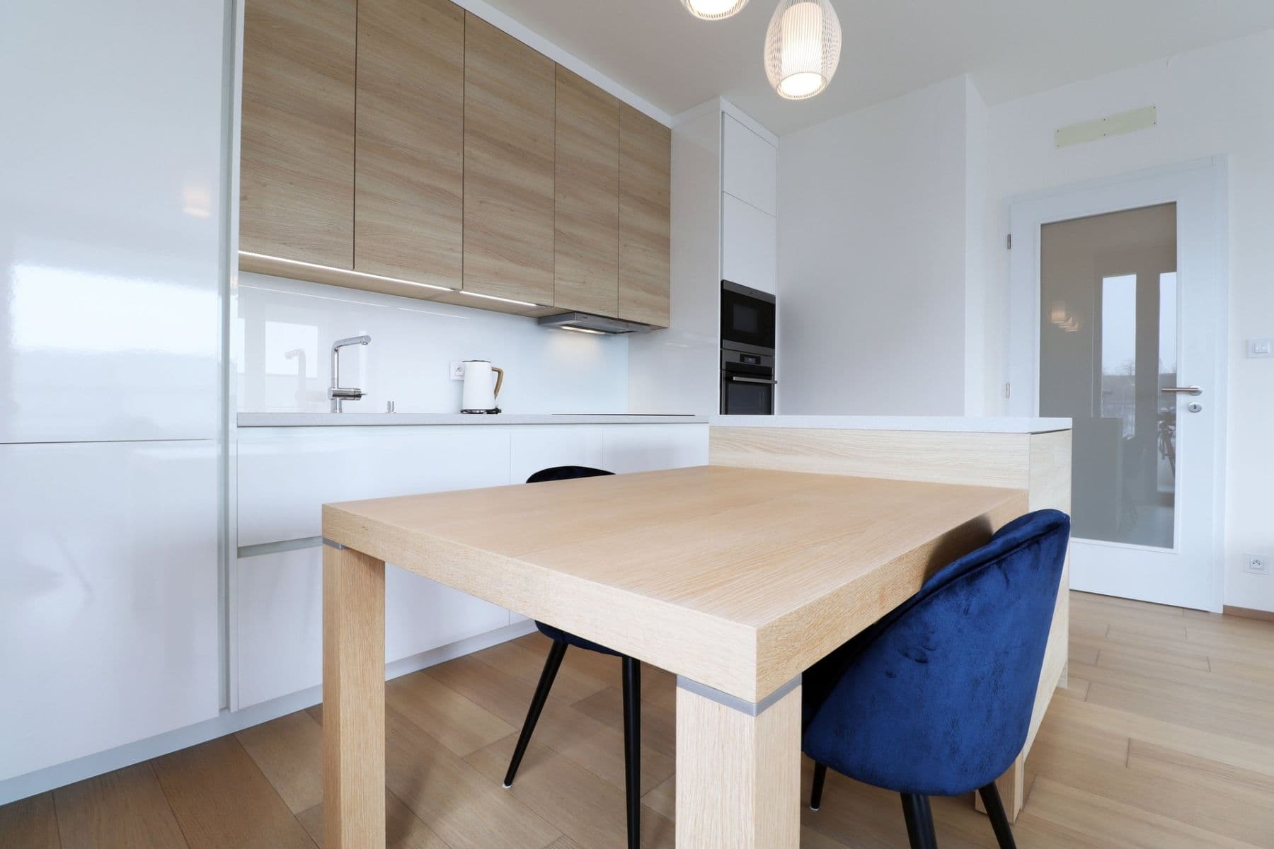 1 bedroom with open-plan kitchen flat to rent, 66 m², Walterovo náměstí, Prague, Prague 1 bedroom with open-plan kitchen flat to rent, 66 m², Walterovo náměstí, Prague, Prague