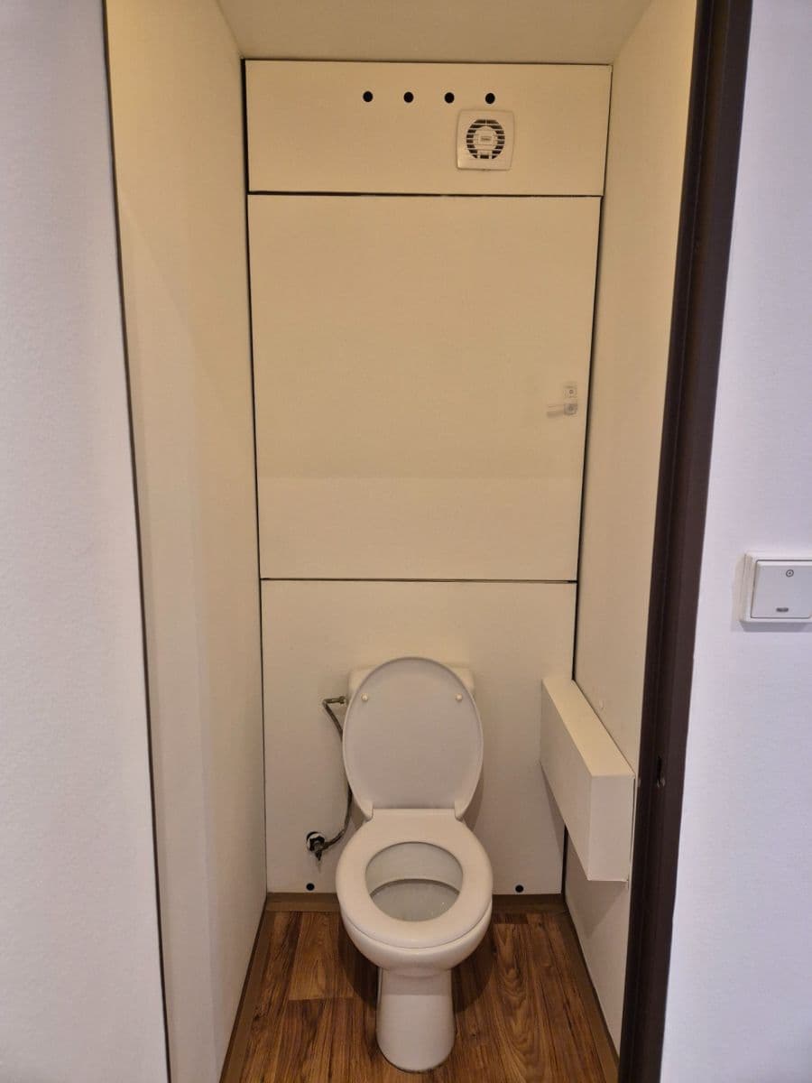 3 bedroom flat to rent, 76 m², Bzenecká, Brno, Jihomoravský Region 3 bedroom flat to rent, 76 m², Bzenecká, Brno, Jihomoravský Region