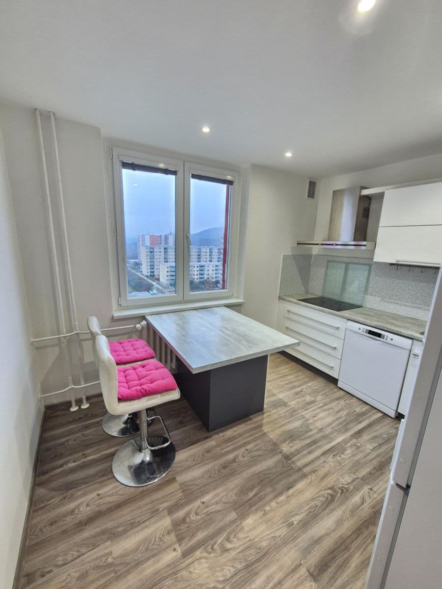 3 bedroom flat to rent, 76 m², Bzenecká, Brno, Jihomoravský Region 3 bedroom flat to rent, 76 m², Bzenecká, Brno, Jihomoravský Region