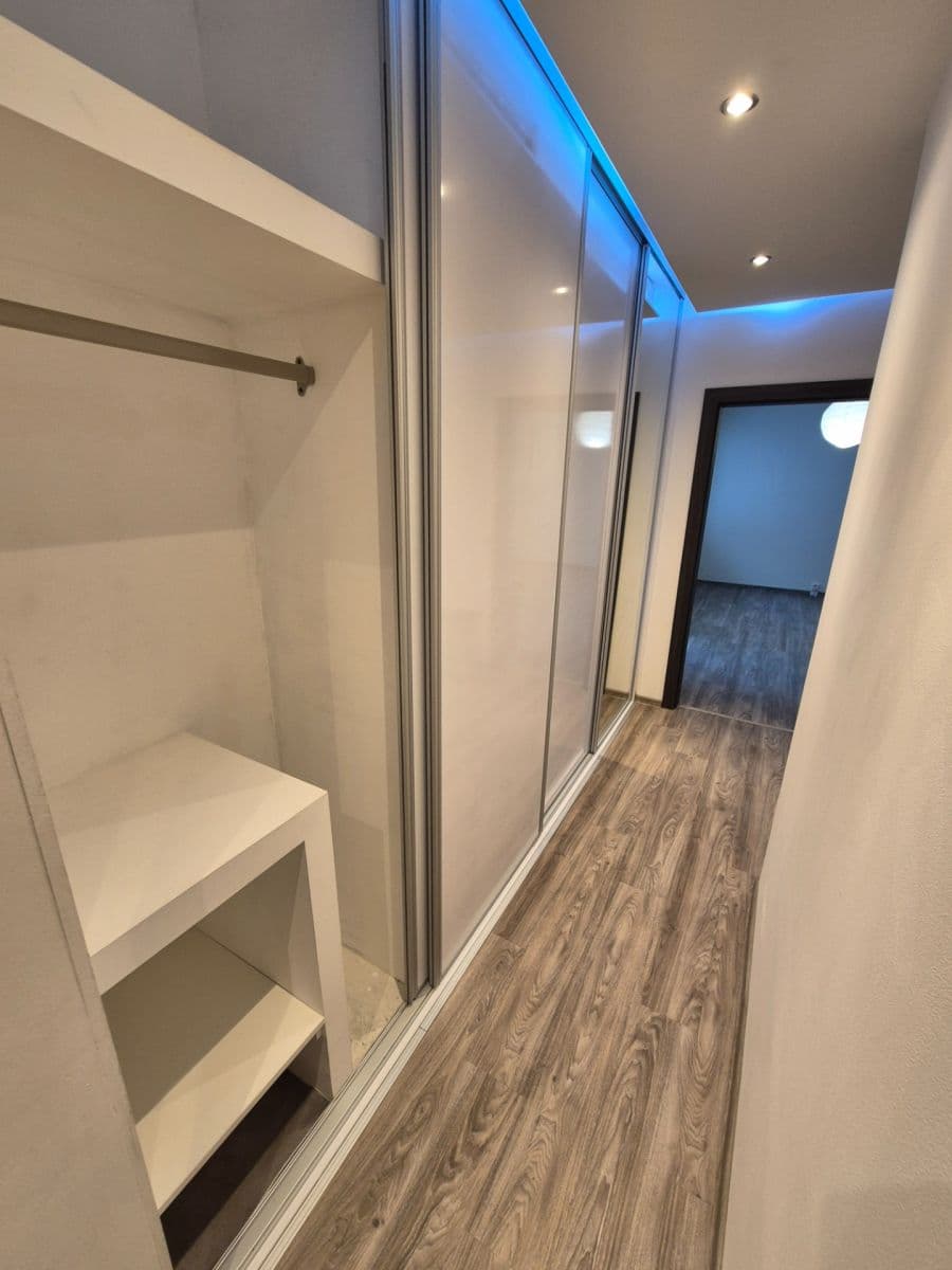 3 bedroom flat to rent, 76 m², Bzenecká, Brno, Jihomoravský Region 3 bedroom flat to rent, 76 m², Bzenecká, Brno, Jihomoravský Region