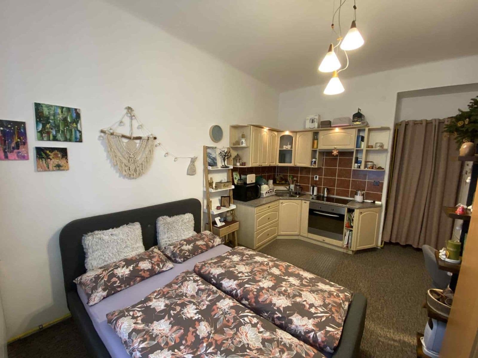 Studio flat to rent, 25 m², Žitomírská, Prague, Prague Studio flat to rent, 25 m², Žitomírská, Prague, Prague