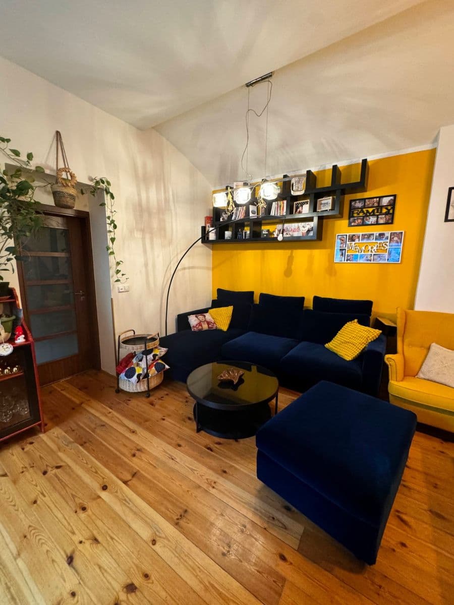 3 bedroom with open-plan kitchen flat for sale, 92 m², Sokolovská, Prague, Prague 3 bedroom with open-plan kitchen flat for sale, 92 m², Sokolovská, Prague, Prague