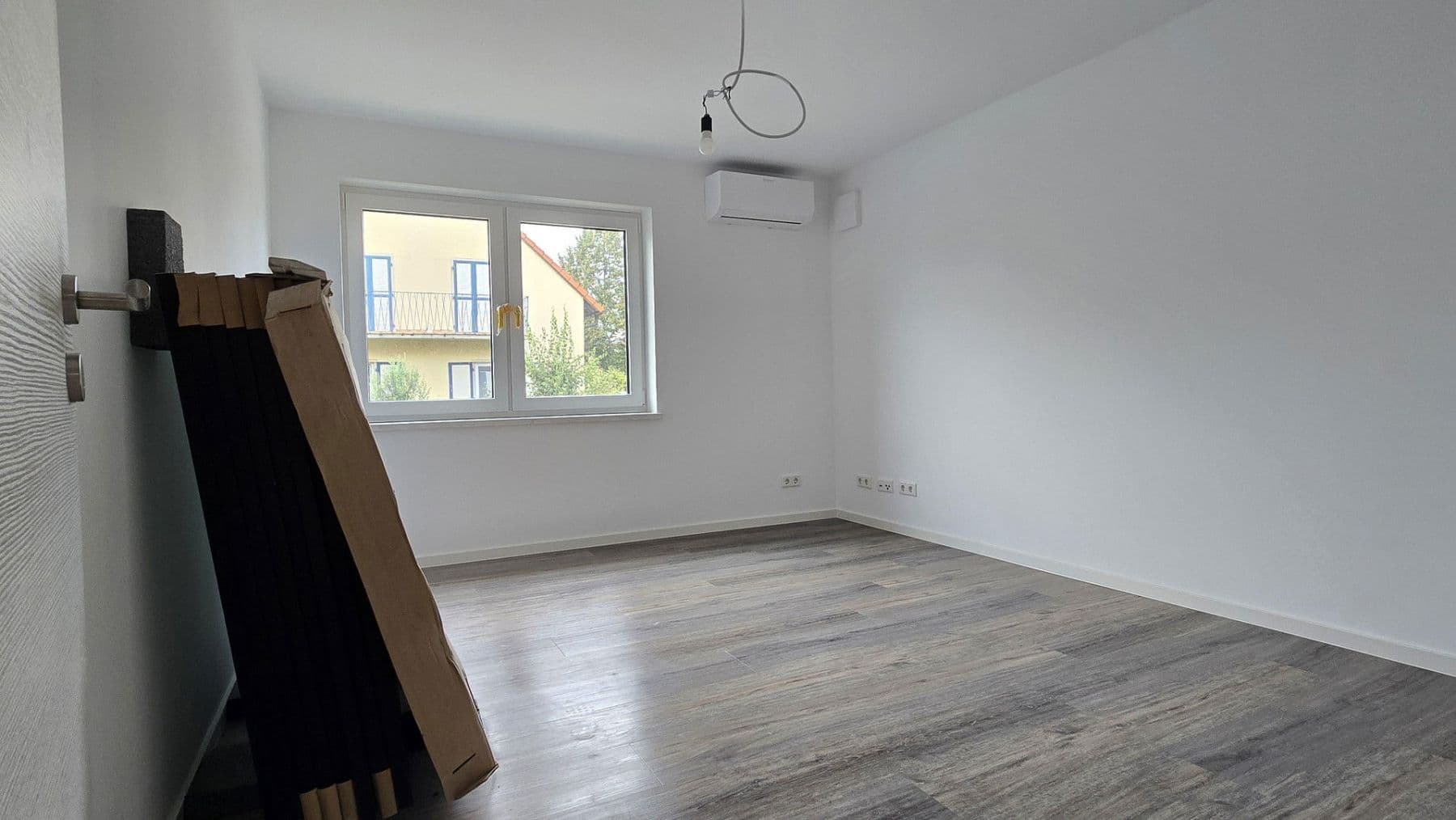 2 bedroom with open-plan kitchen flat to rent, 80 m², Römerberg, Rhineland-Palatinate 2 bedroom with open-plan kitchen flat to rent, 80 m², Römerberg, Rhineland-Palatinate